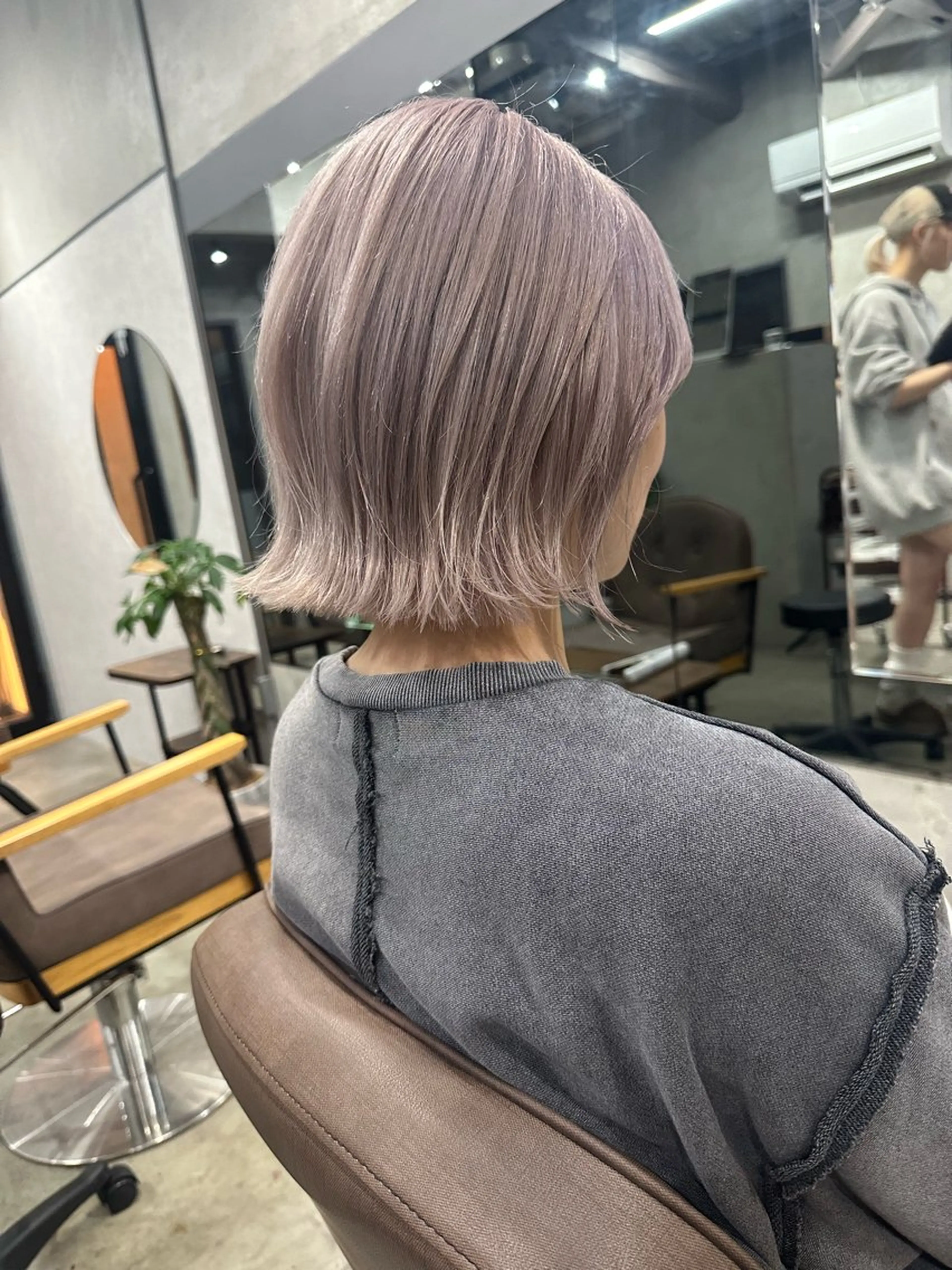 ミディアム カラー ラベンダーカラー ピンクカラー ピンクラベンダー ヘアカラー AiM エイム　韓国レイヤーのヘアスタイル