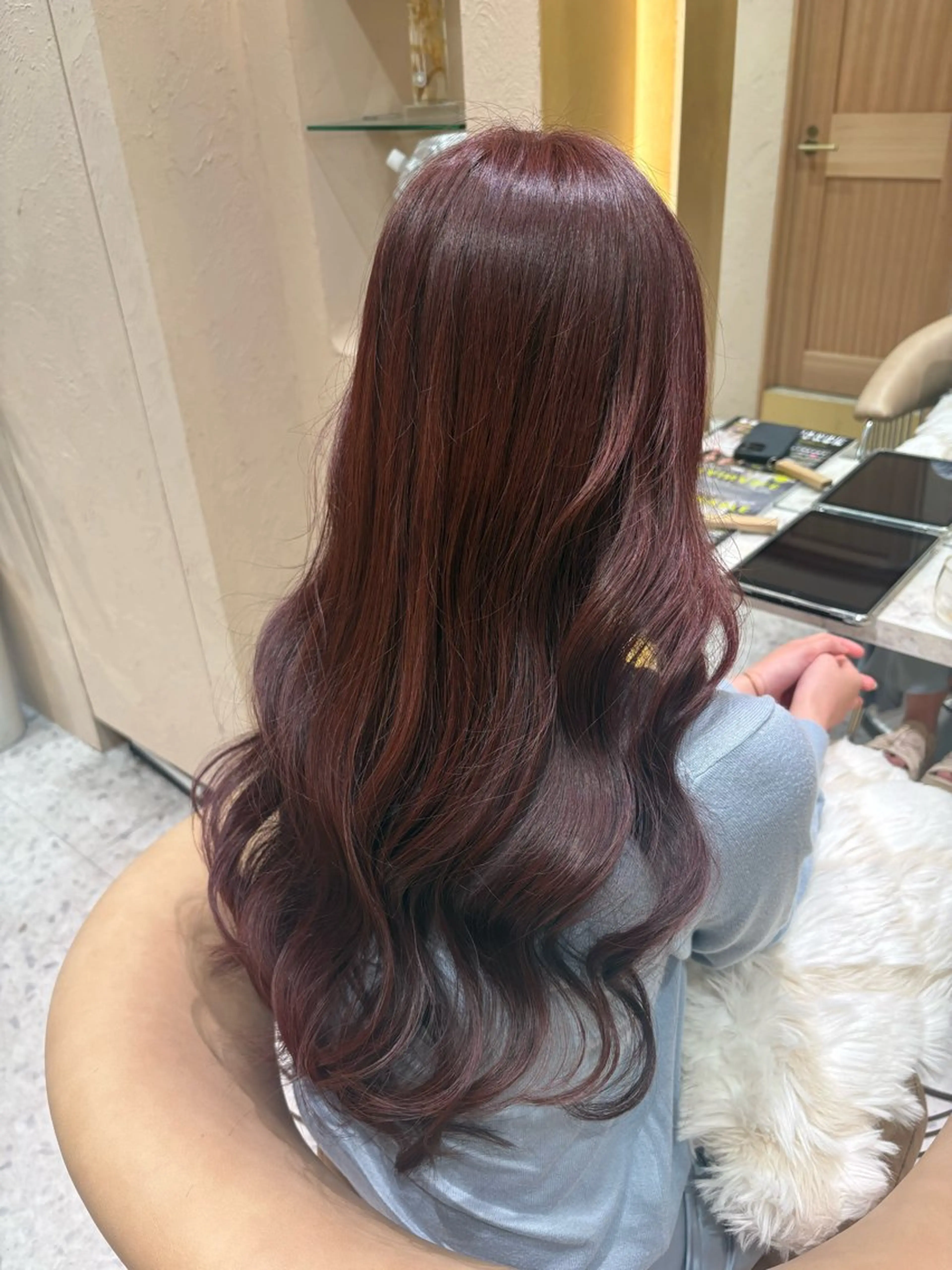 ロング Kanami/韓国風 /艶カラーのヘアスタイル