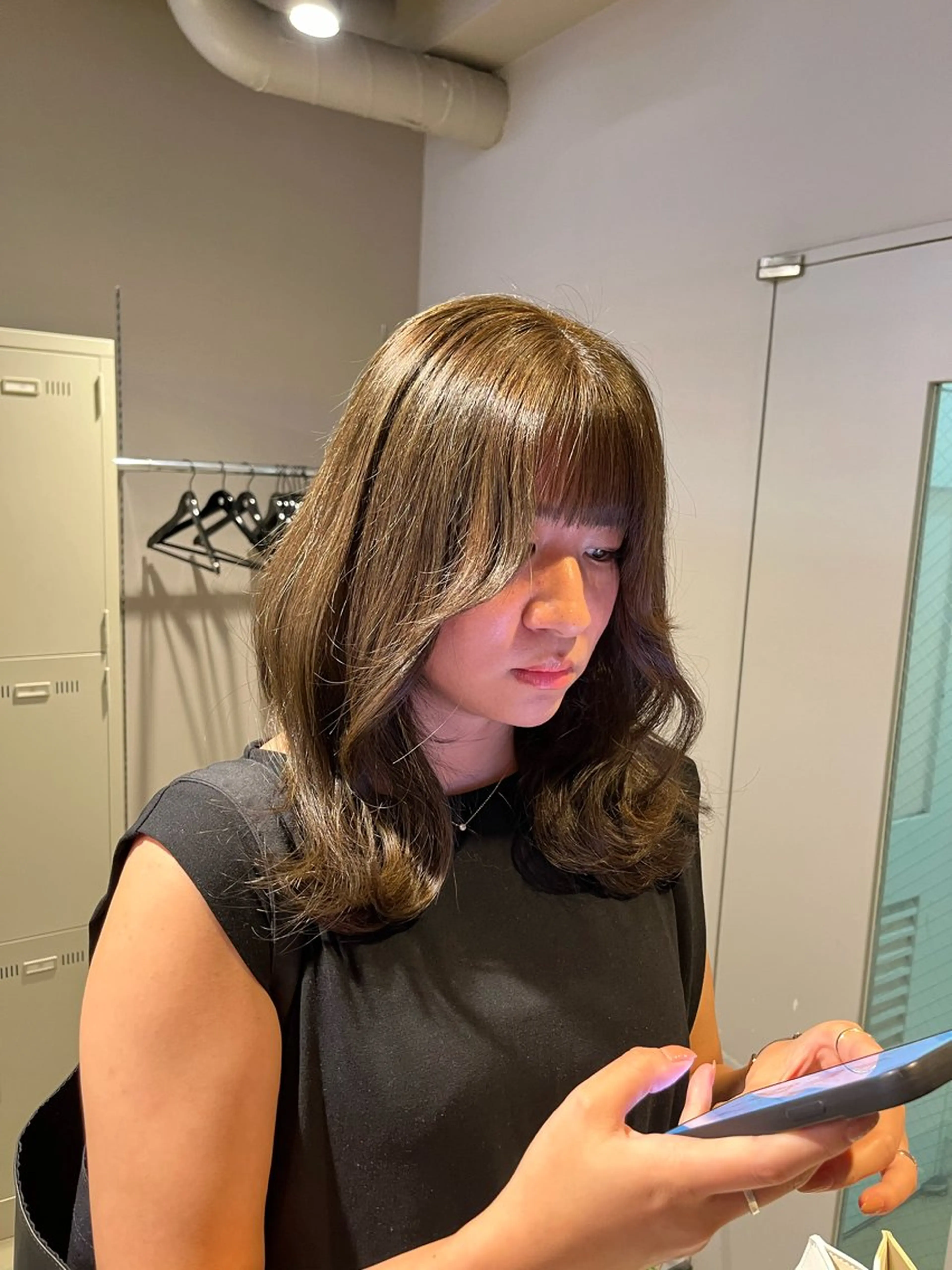 セミロング ヘアカラー トリートメント ヘッドスパ ヘアセット 寒色＆ブリーチ特化 寒色MiOのヘアスタイル