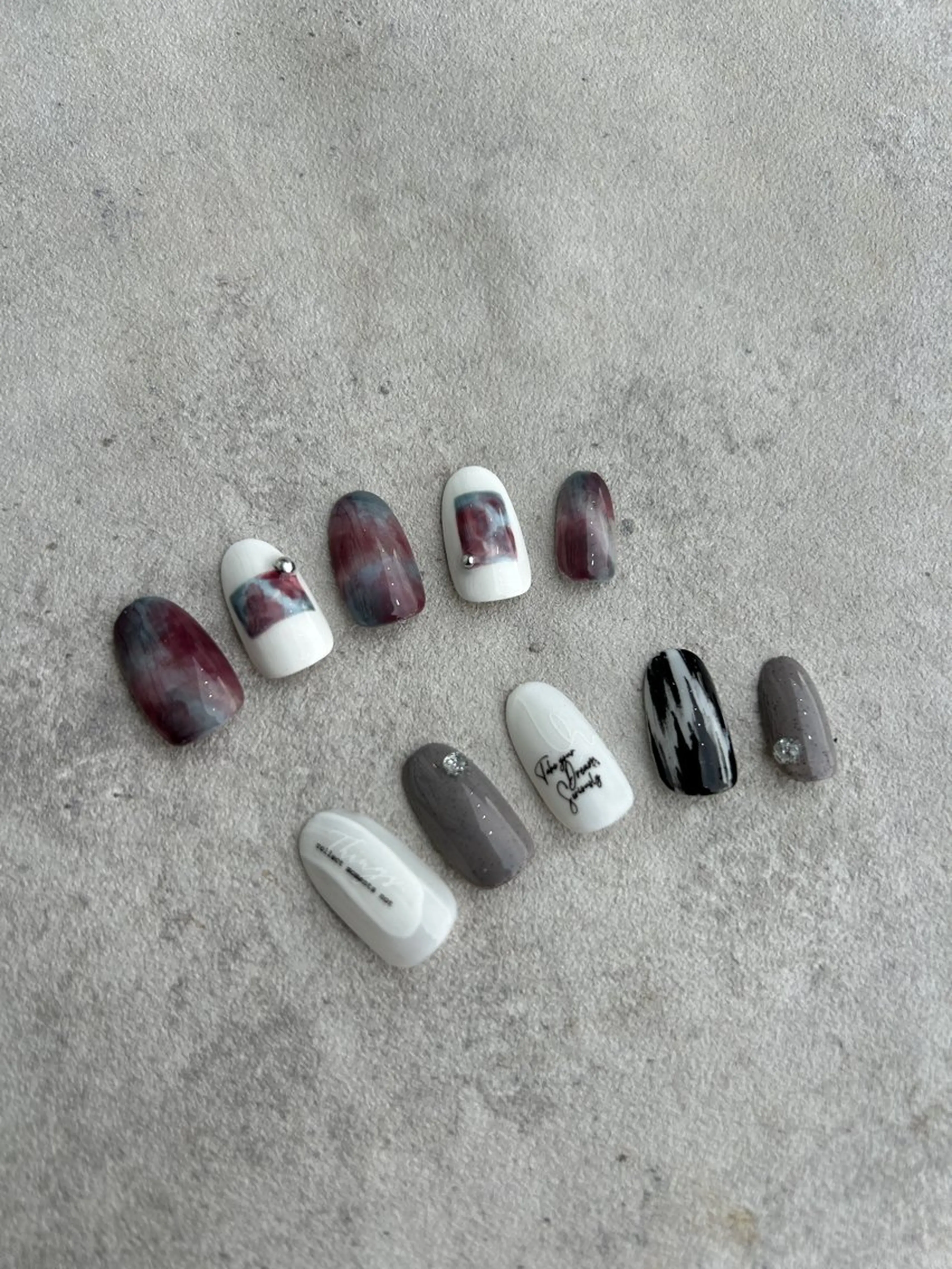 ネイル Miyu(ミユ) 【 cutill 】のネイルデザイン