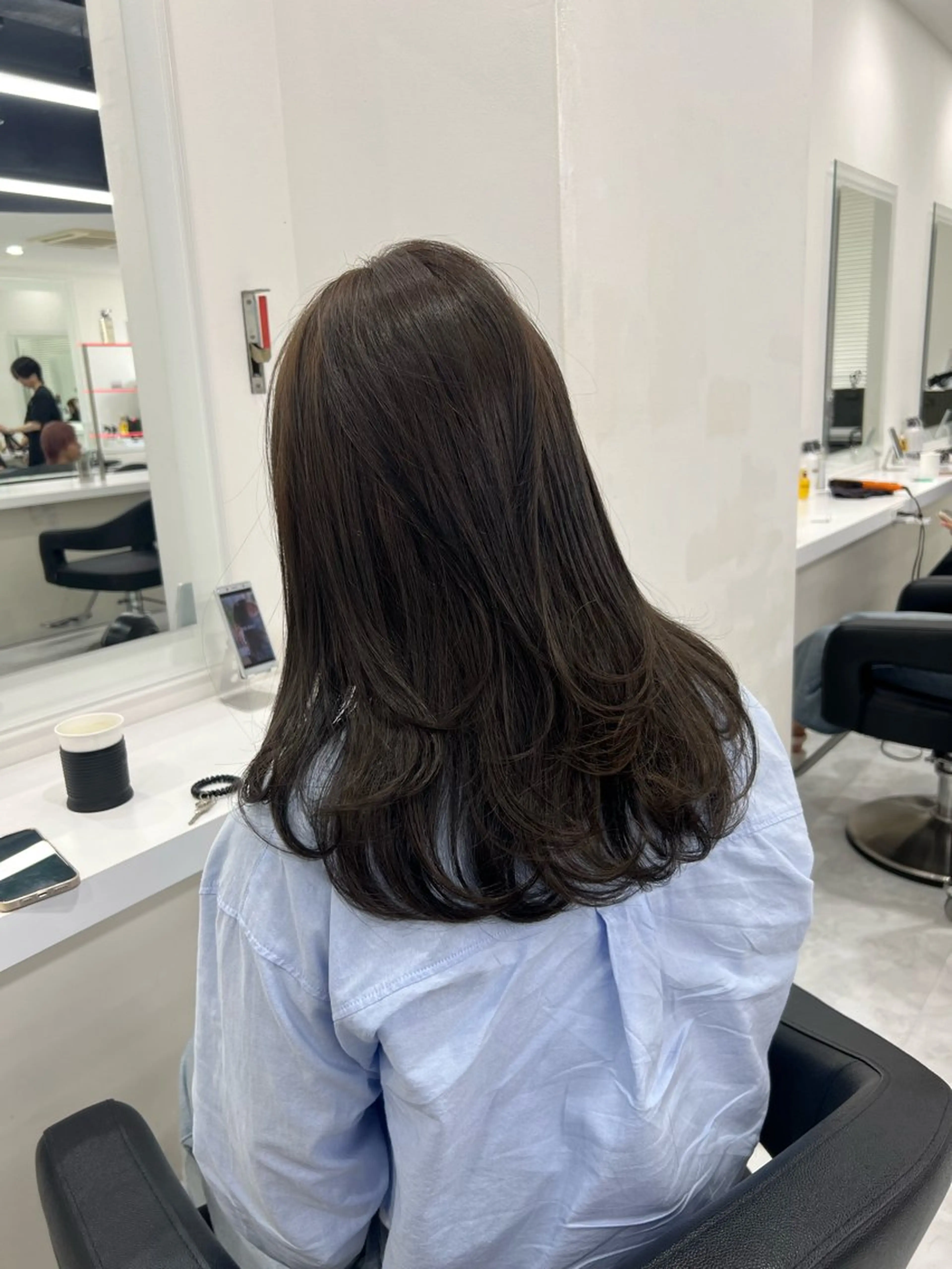 セミロング カラー 透明感カラー🫧 レイヤーカットのヘアスタイル