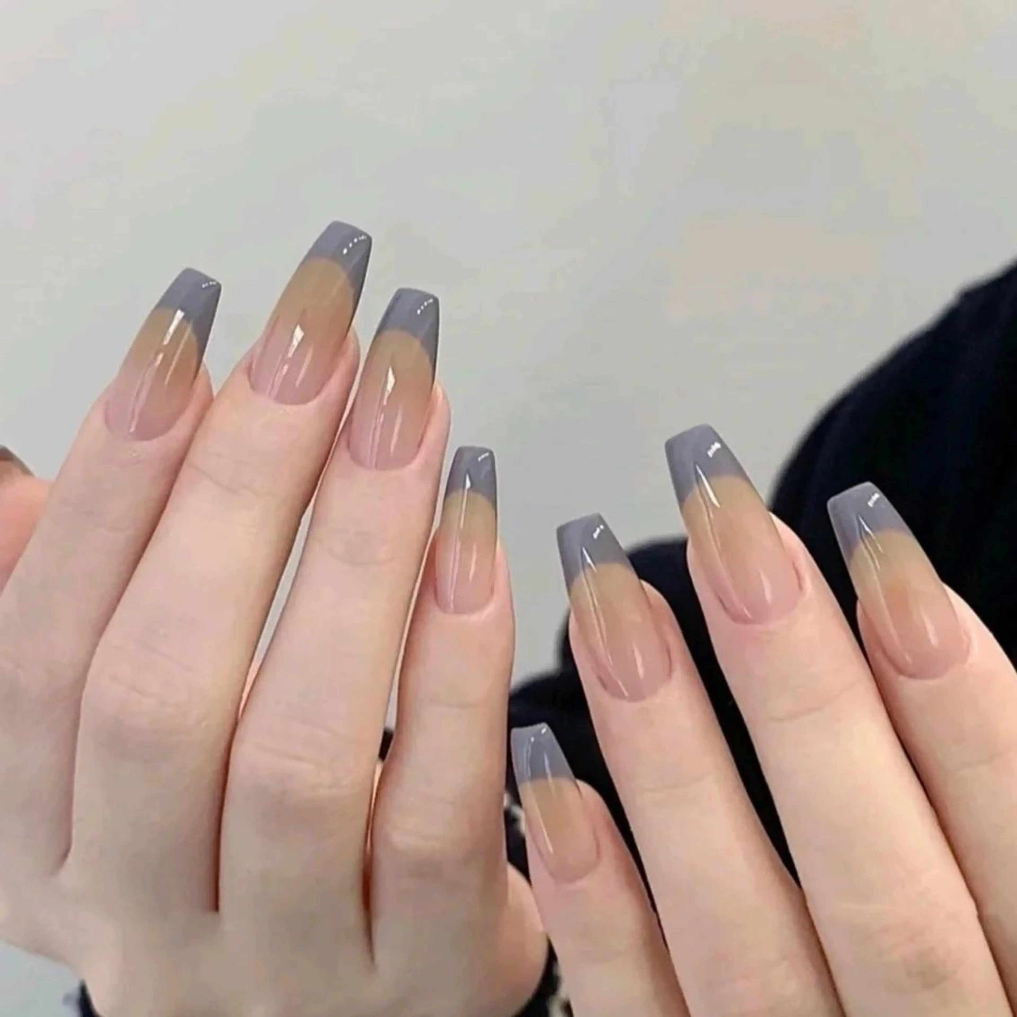 ネイル アートネイル 長さ出し ネイルチップ Queen‘s なんのネイルデザイン