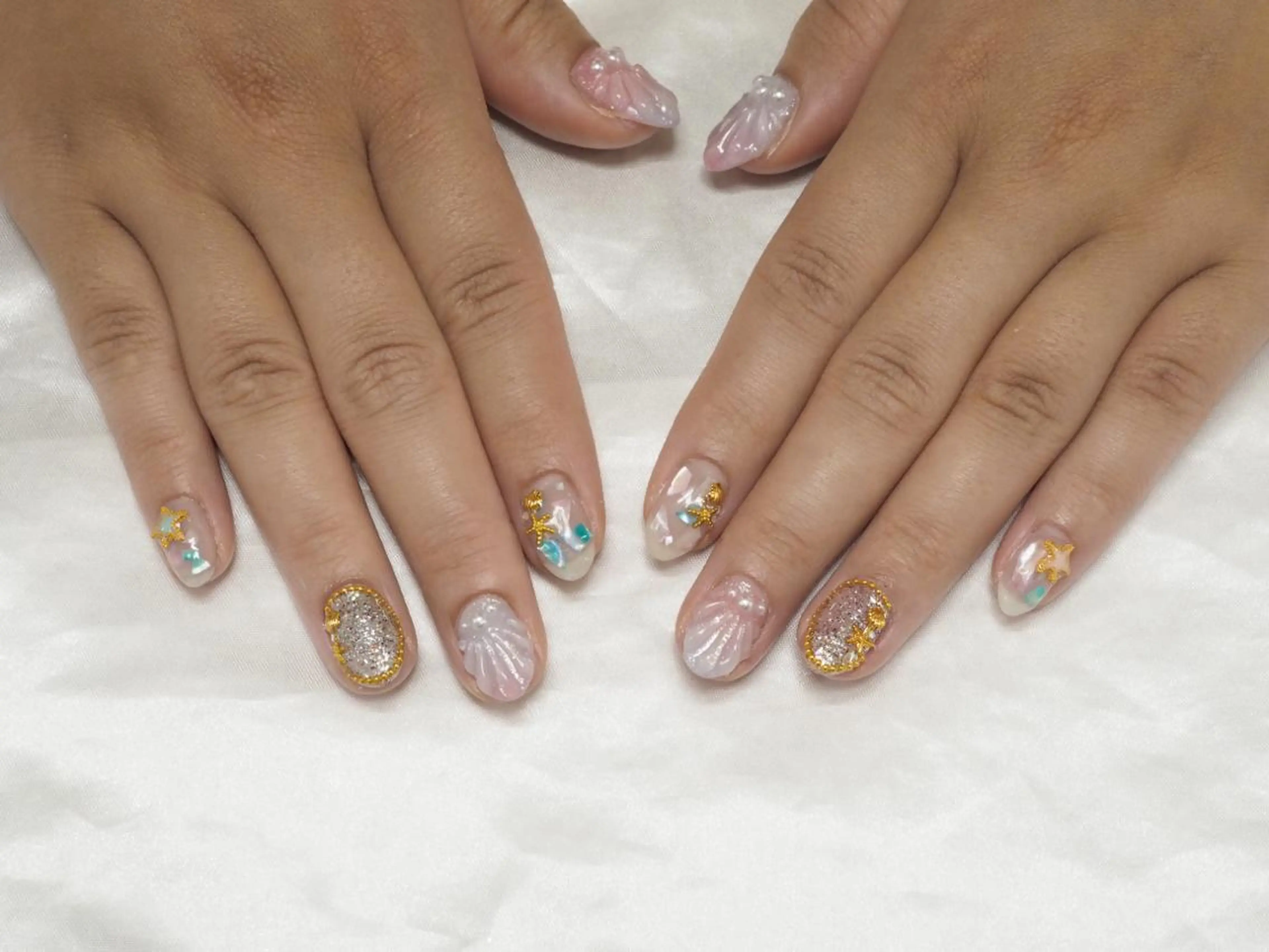 ネイル 魚谷 日菜のネイルデザイン