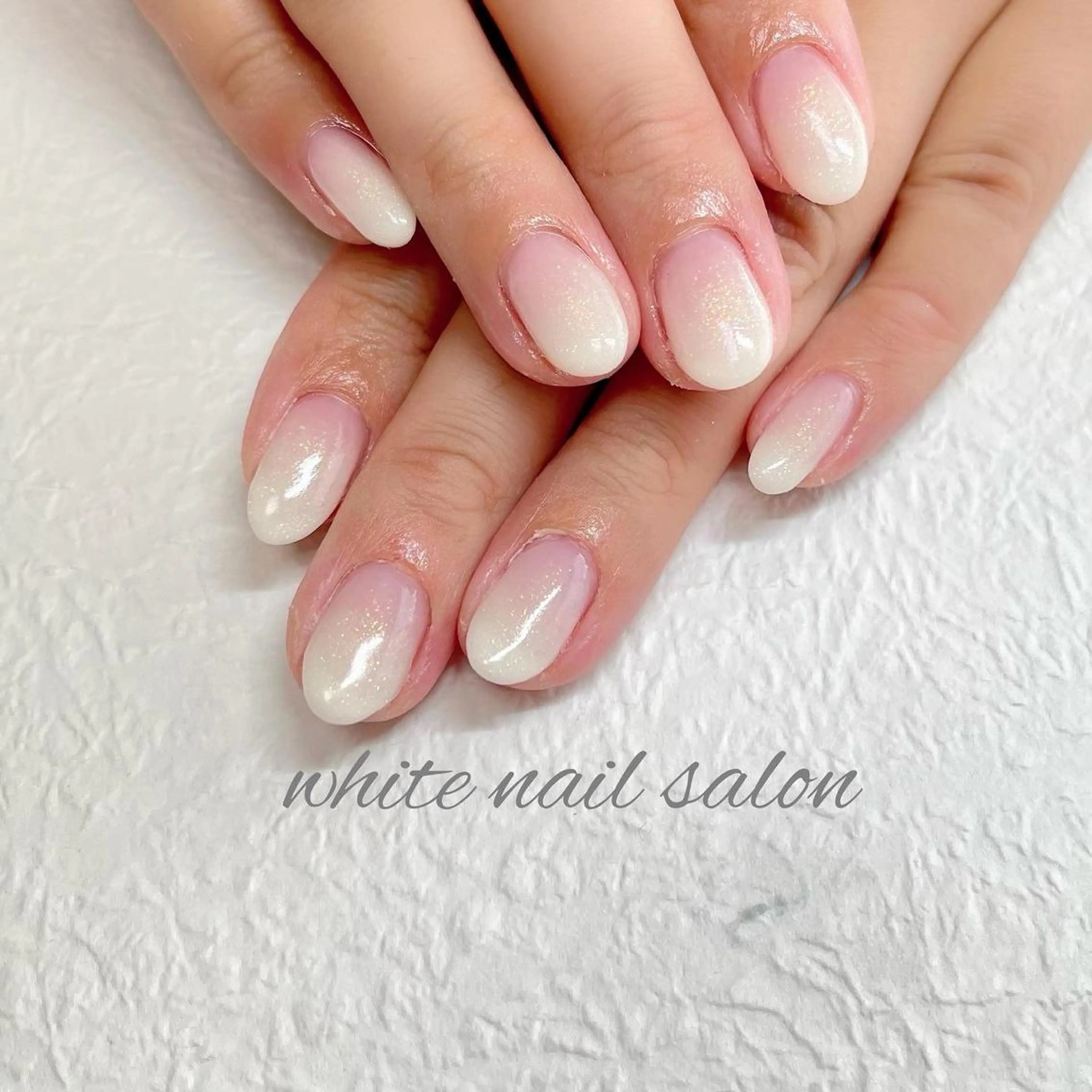 ネイル ジェルネイル ハードジェル ラメ(グリッター) 持ち込み シンプルネイル white nail salonのネイルデザイン