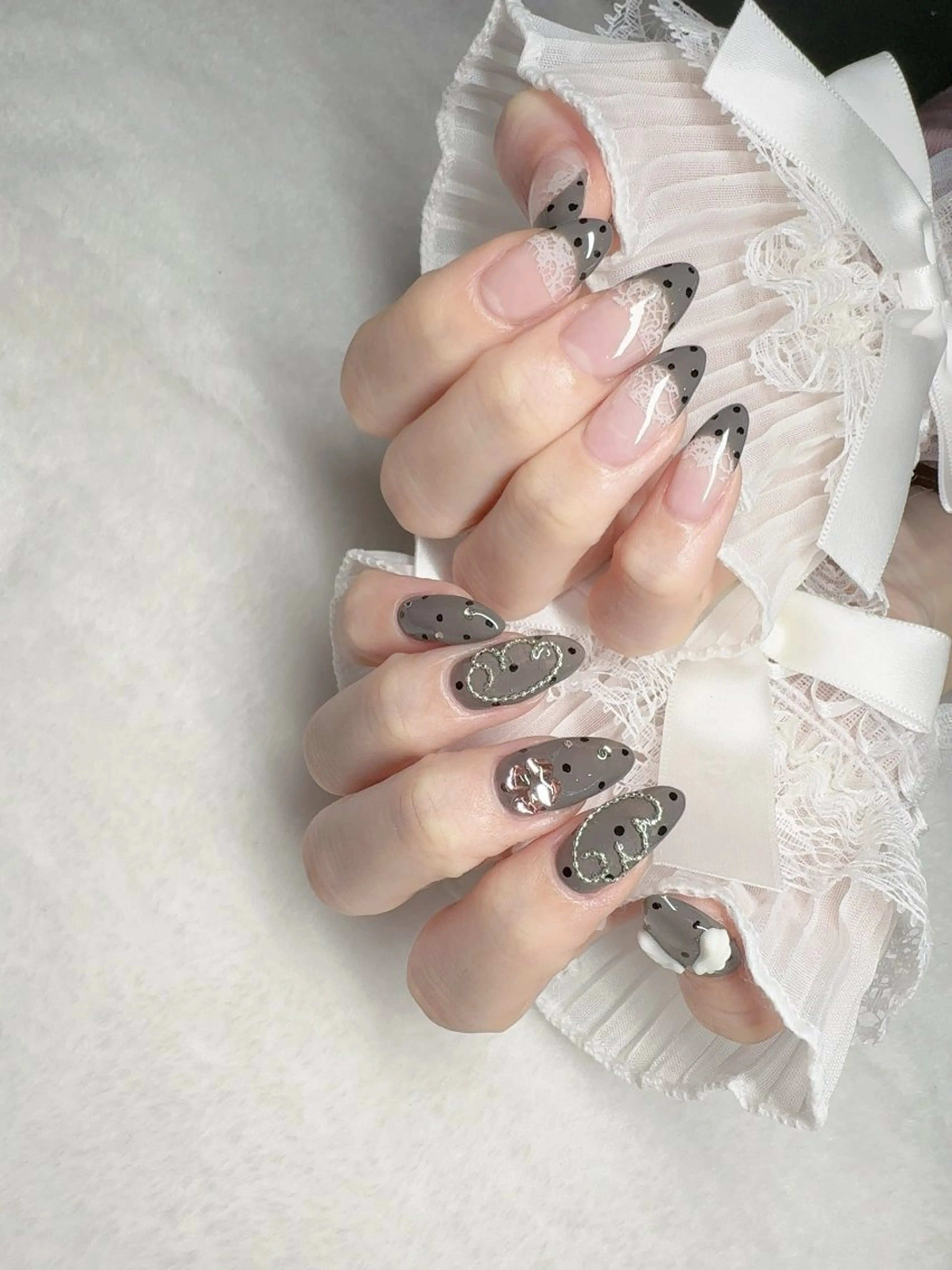 ネイル I-nailロング /ワンホン/キラキラのネイルデザイン