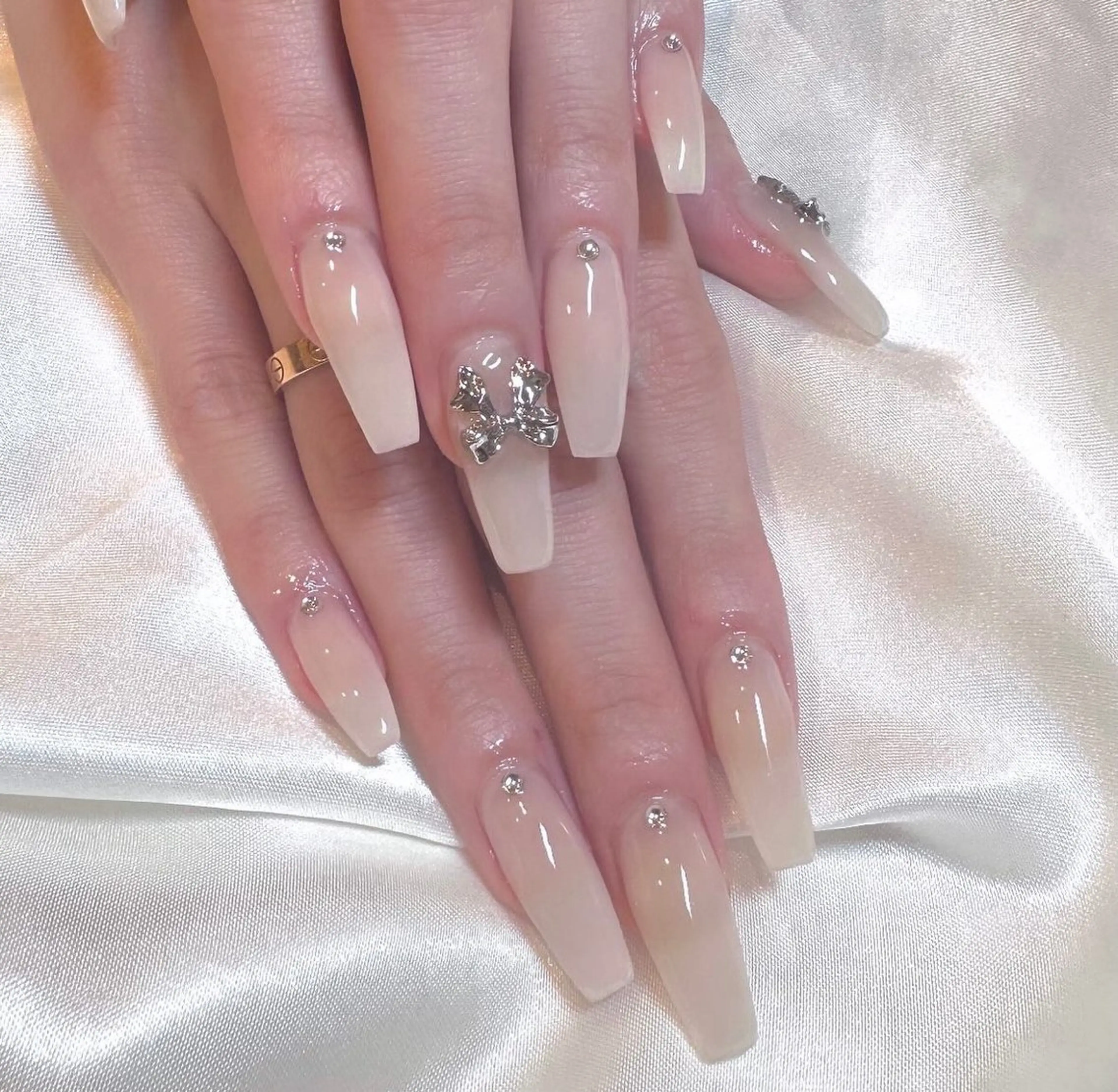 ネイル EMINAL 恵比寿 RIKO♡のネイルデザイン