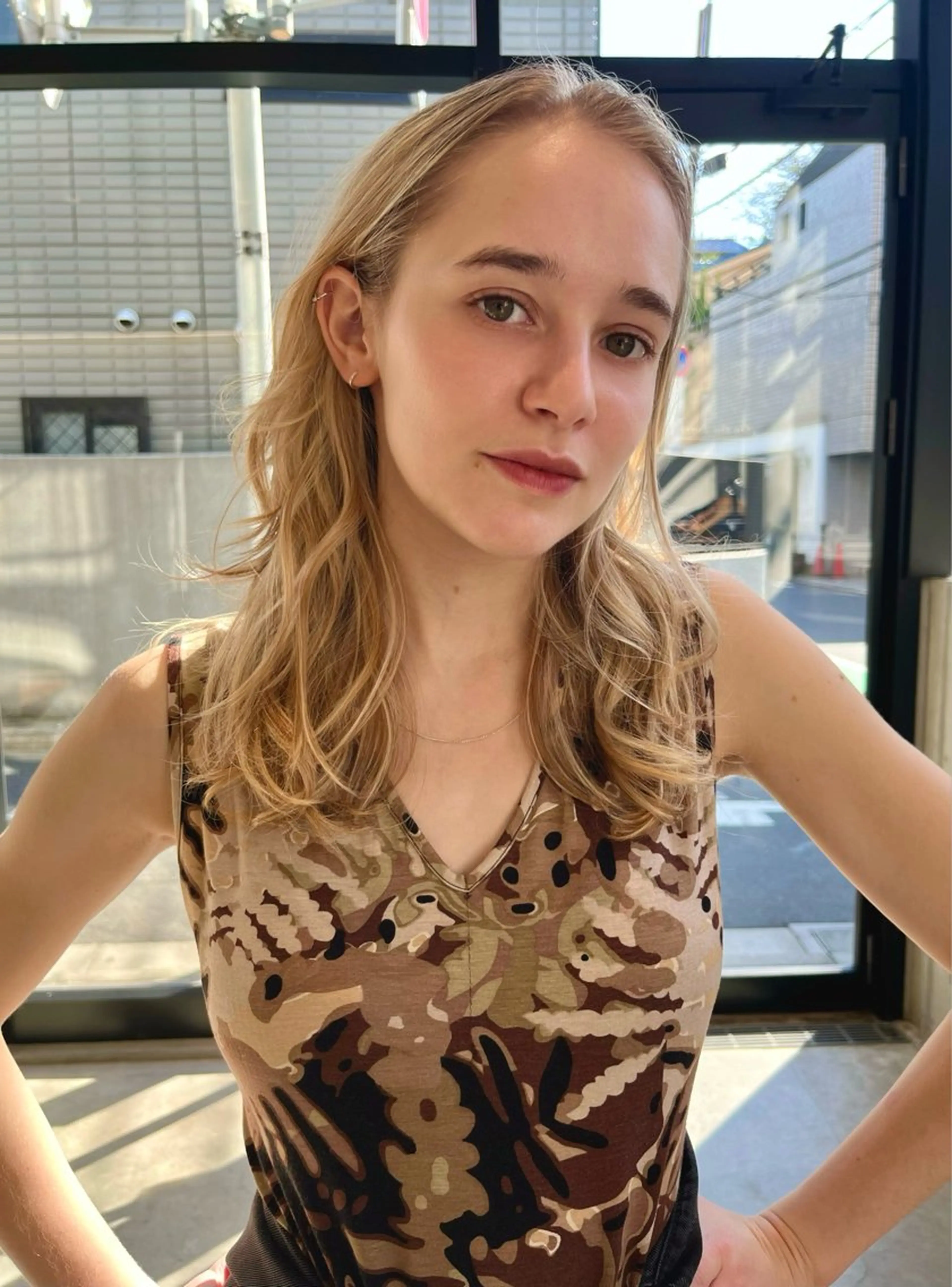 セミロング カラー レイヤーカット/ 酸性ストレート梅田のヘアスタイル