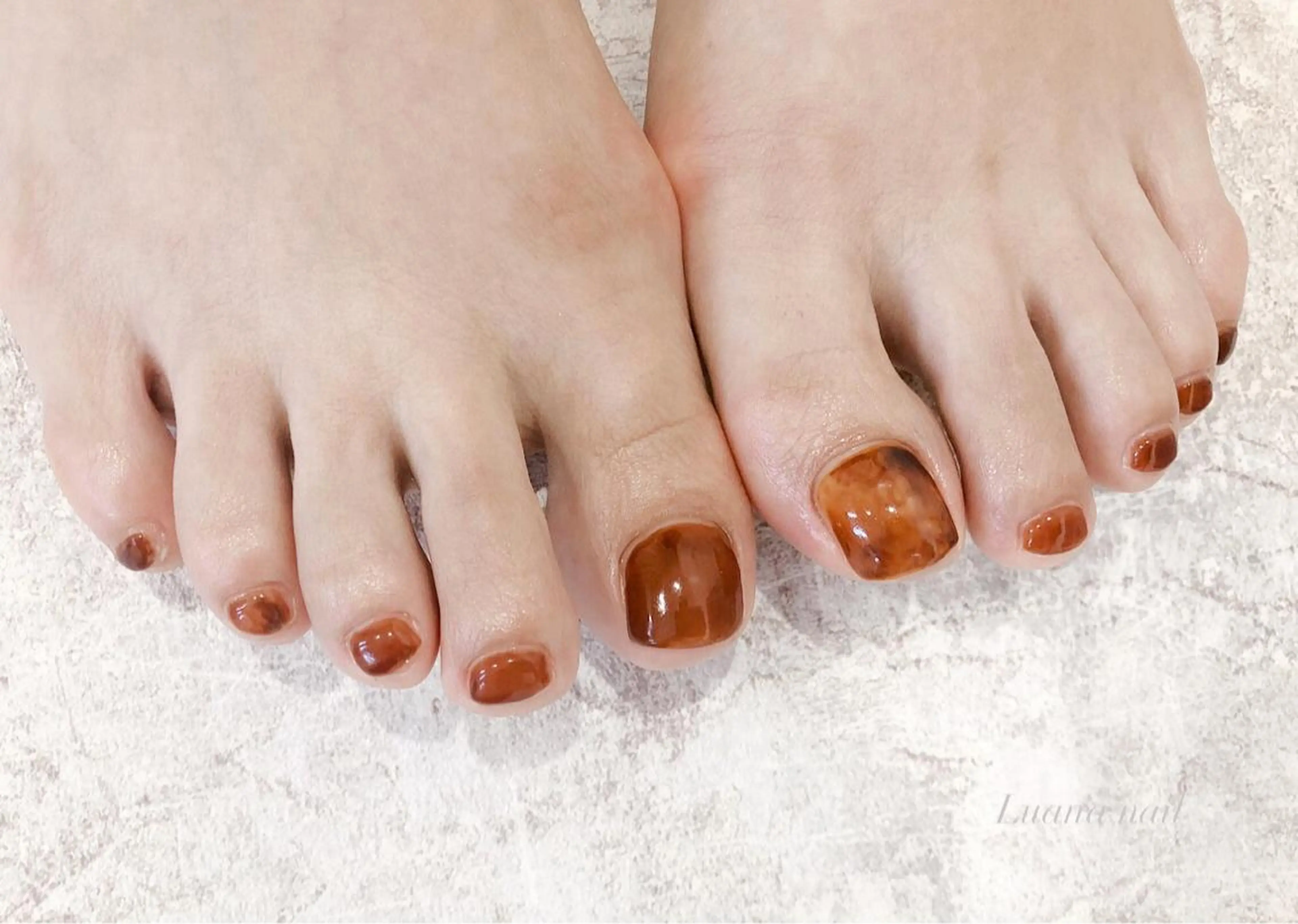 ショート キッズ ネイル べっ甲ネイル フットネイル ジェルネイル パラジェル フットネイル Luana nail (ルアナネイル)のネイルデザイン