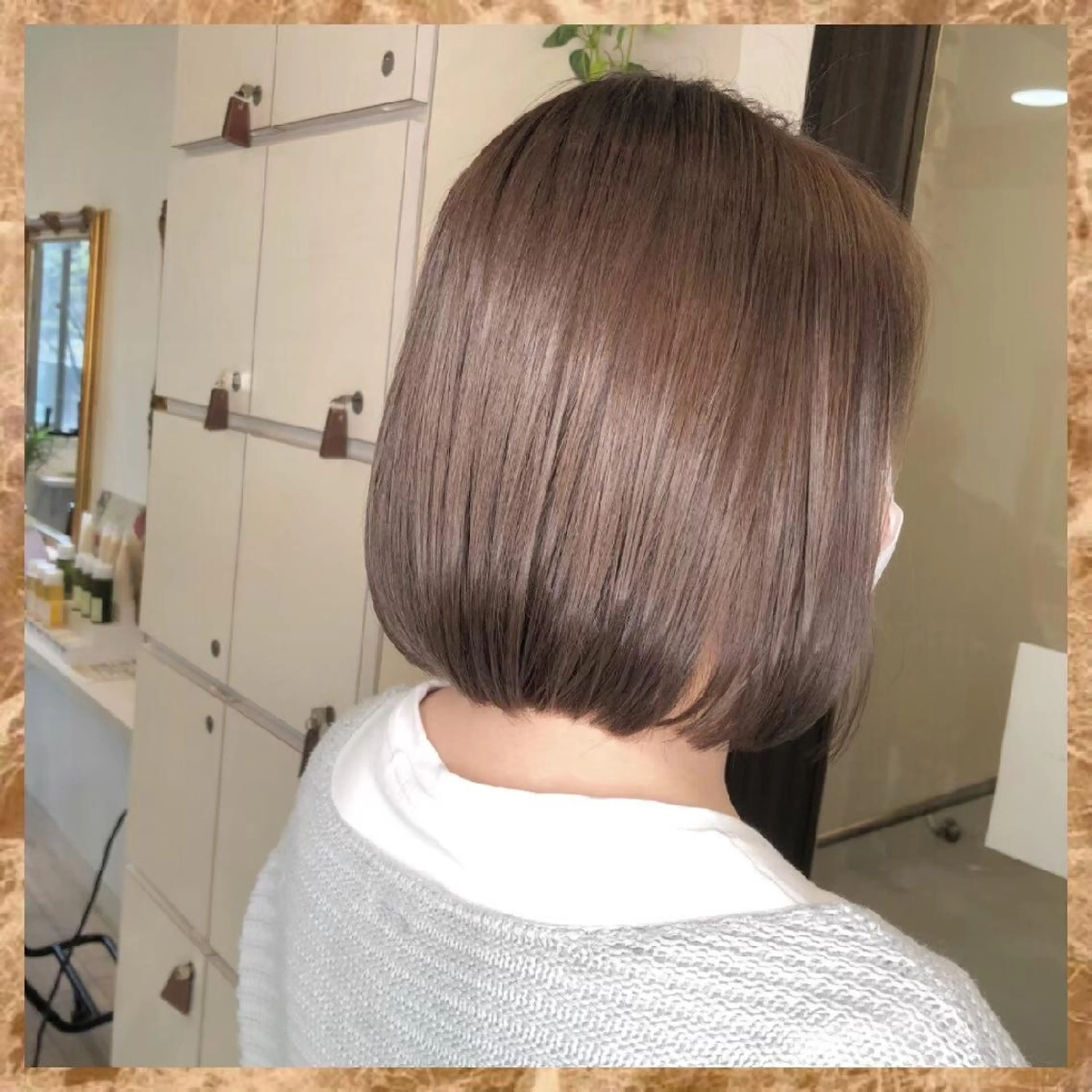 ミディアム カラー alushe 岡 陽子のヘアスタイル