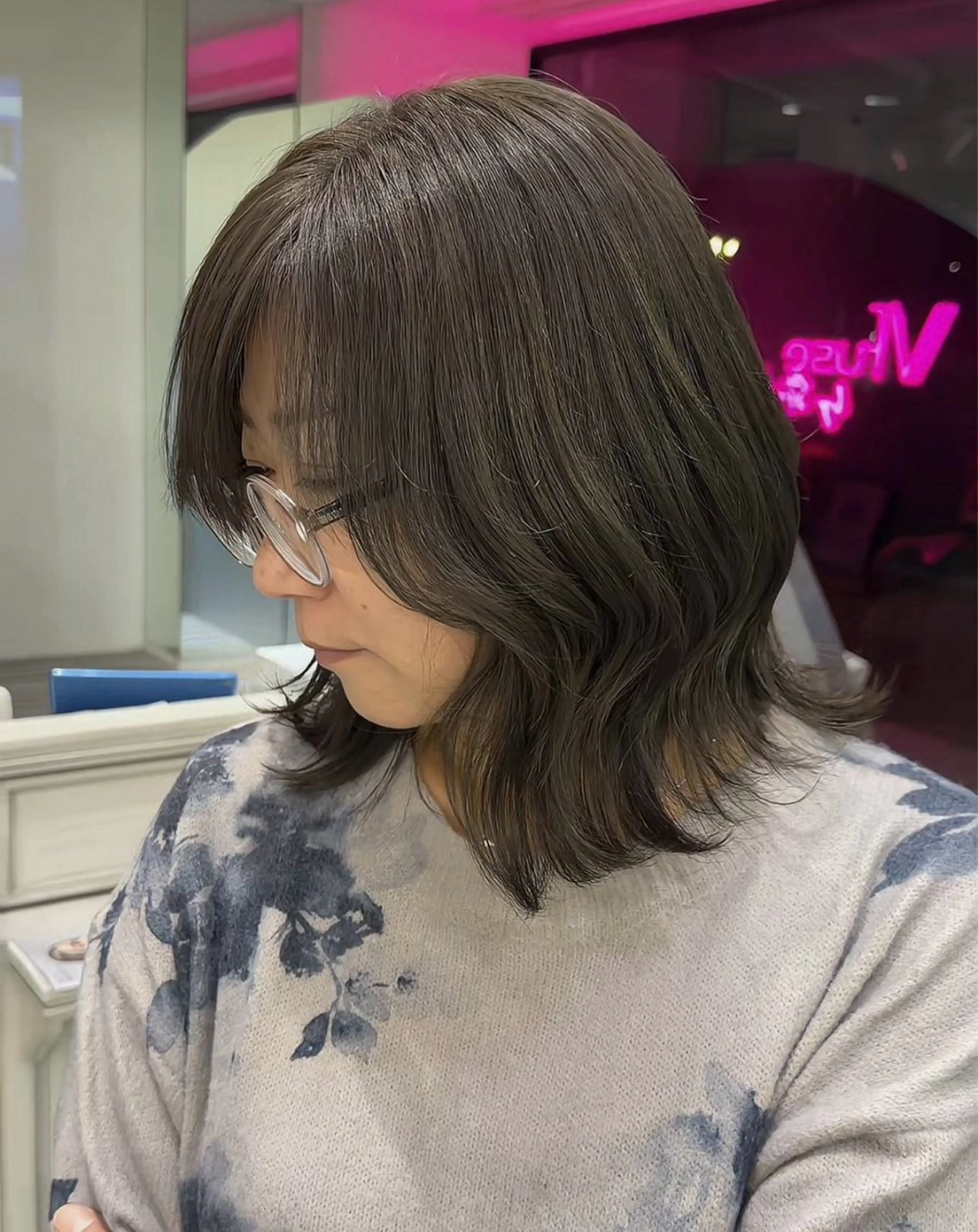 カラー グレージュ オリーブグレージュ オリーブグレー ヘアカラー 鈴木 ねねのヘアスタイル