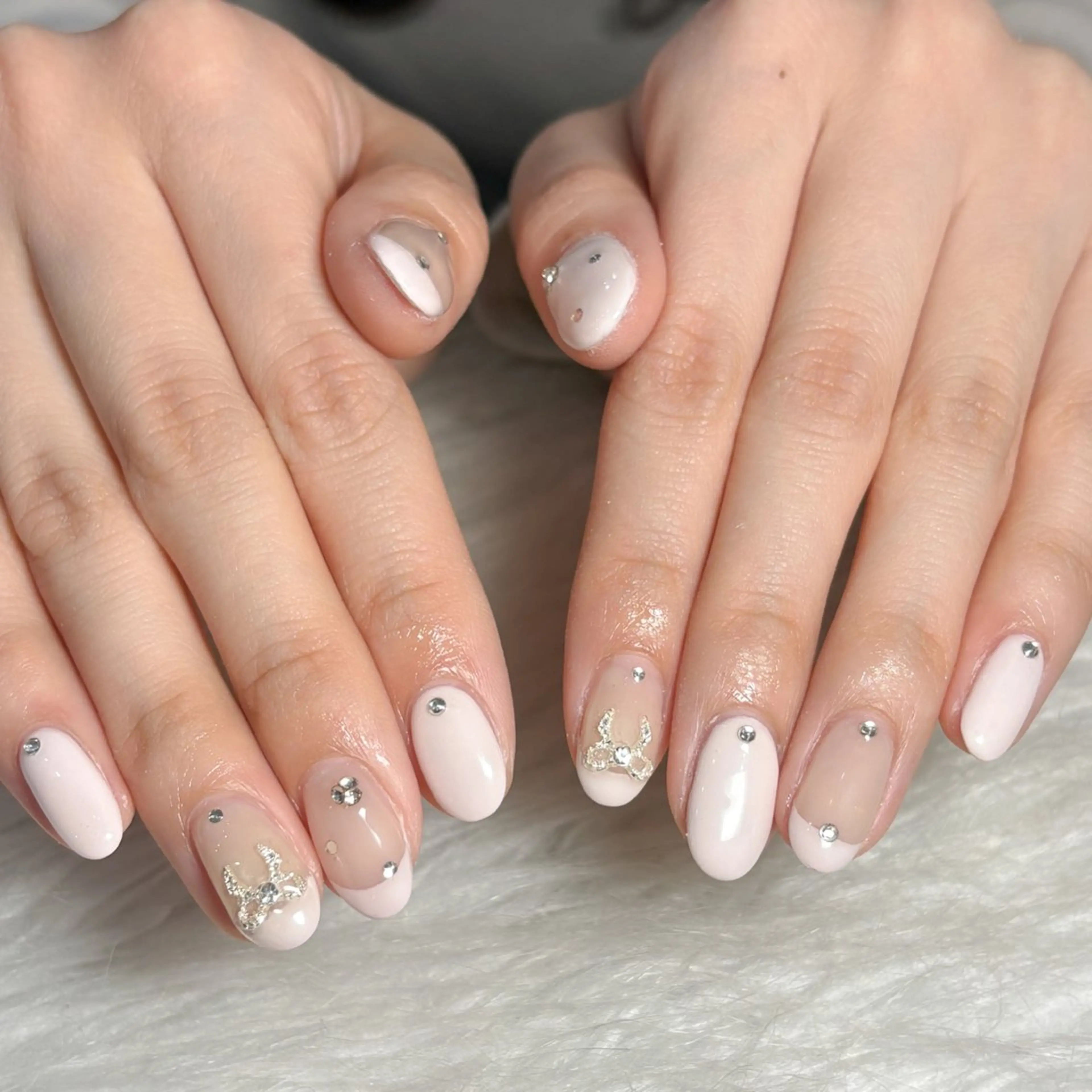 ネイル ハンドネイル LAVISH manaのネイルデザイン