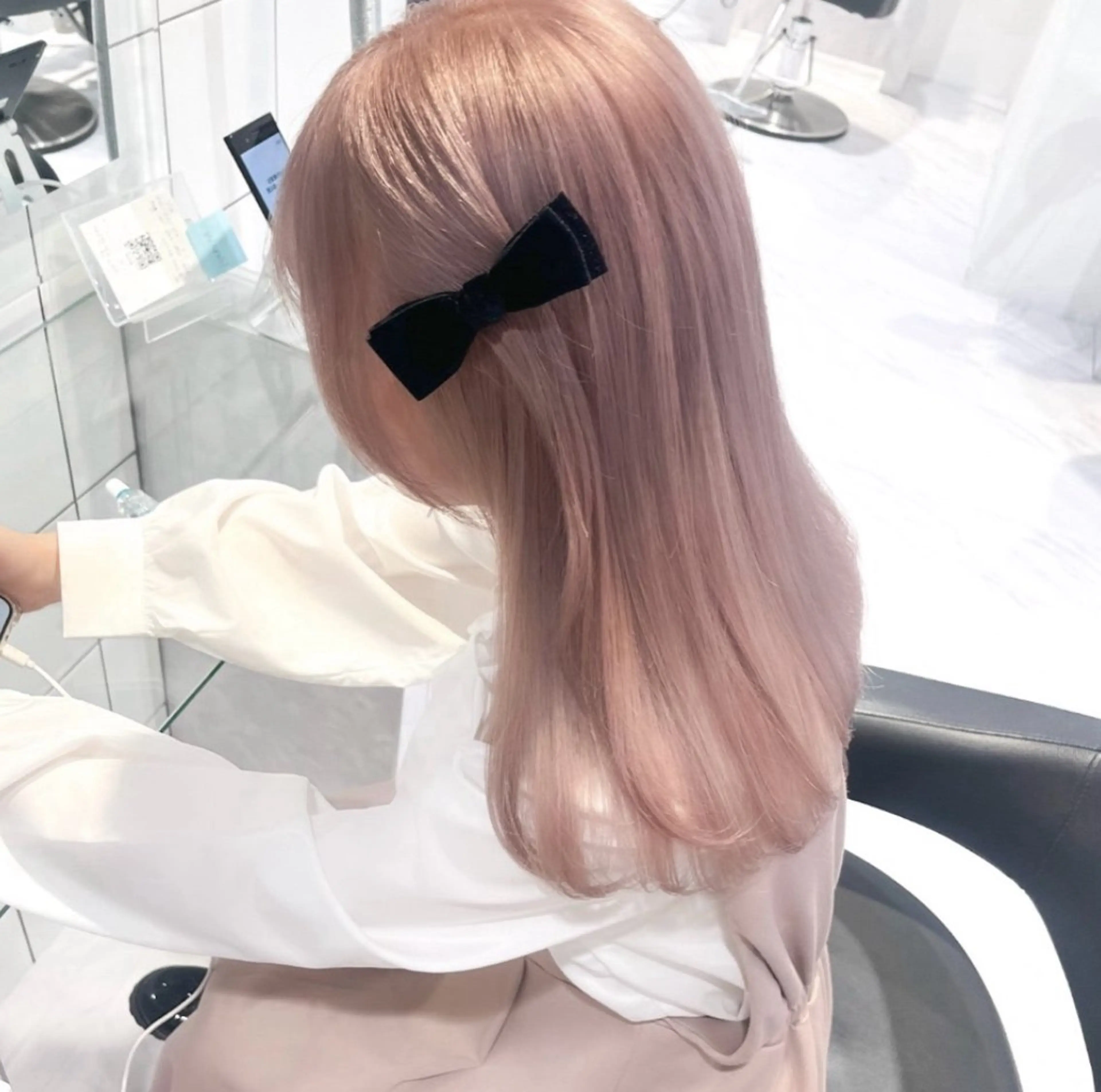 ロング カラー 🫧うる艶トレンド 🫧透明感カラーのヘアスタイル