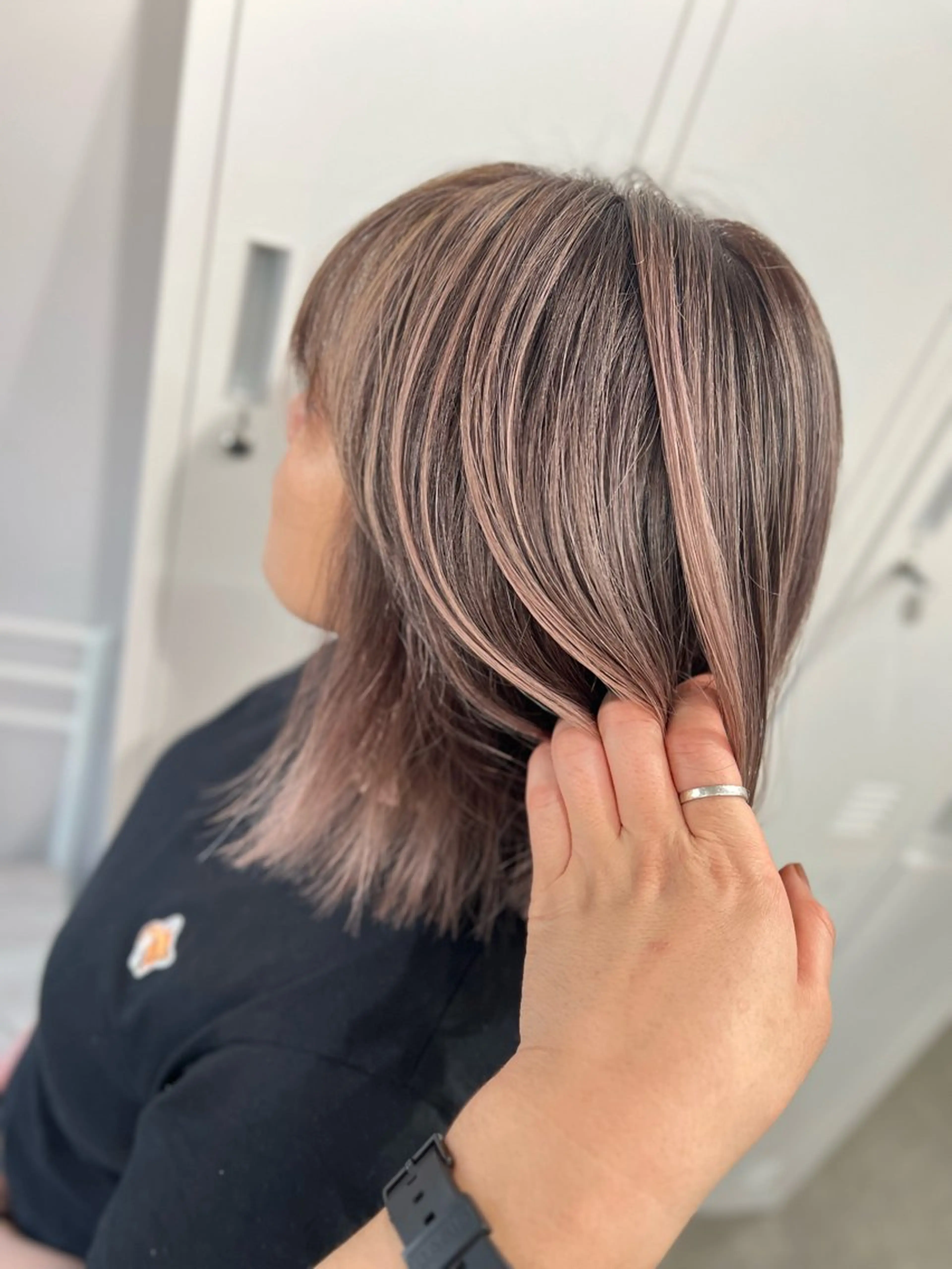 セミロング カラー バレイヤージュ ベージュカラー ブリーチ ブロンド ダブルカラー カット ヘアカラー トリートメント ブリーチ/髪質改善/ レイヤー/YUTO‎のヘアスタイル