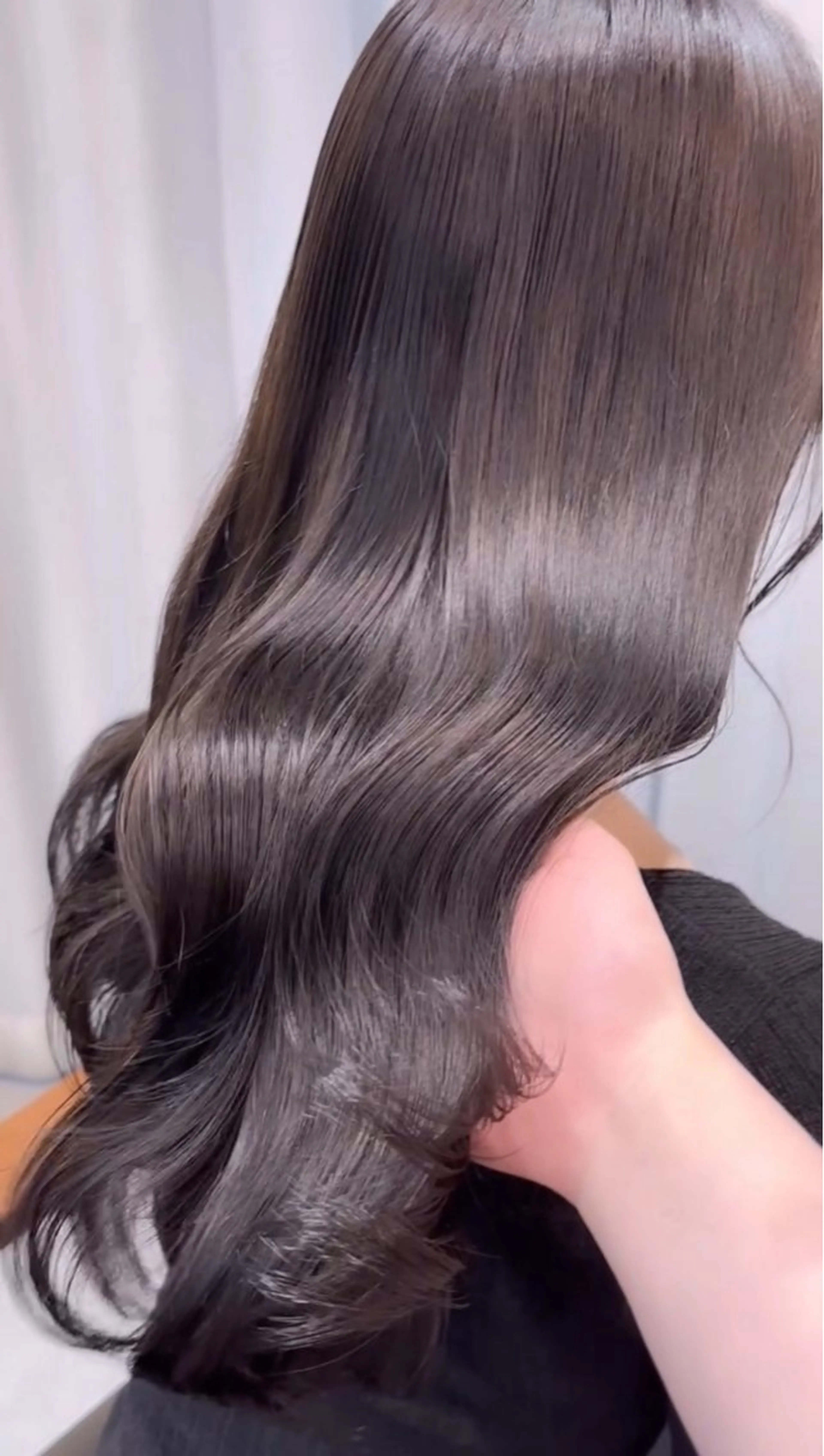 ロング カラー ブリーチ 透明感カラー グレージュ ブリーチなしカラー オリーブグレージュ ‎Lby home 🪽mikuのヘアスタイル