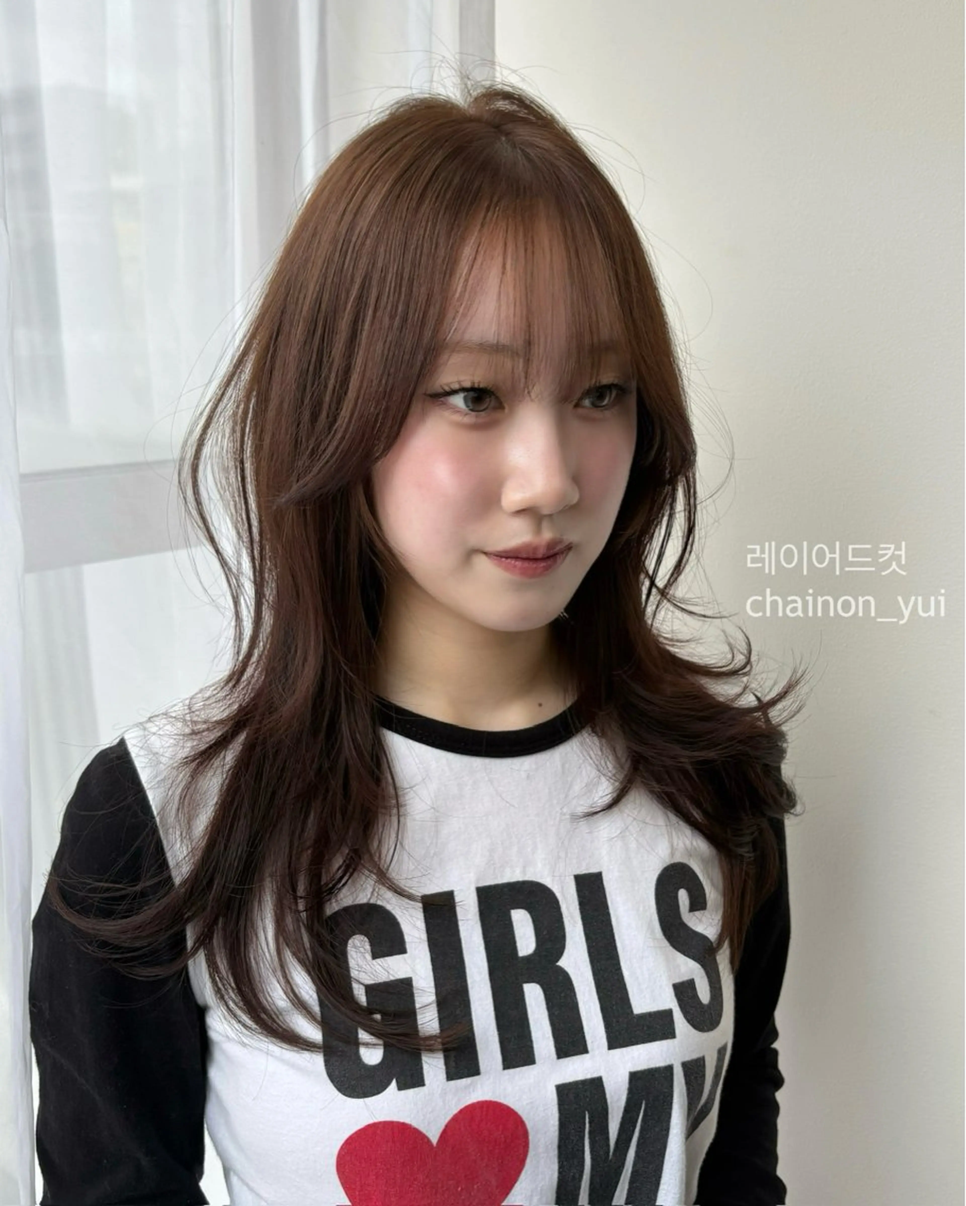 セミロング YUI レイヤー/韓国ヘアのヘアスタイル