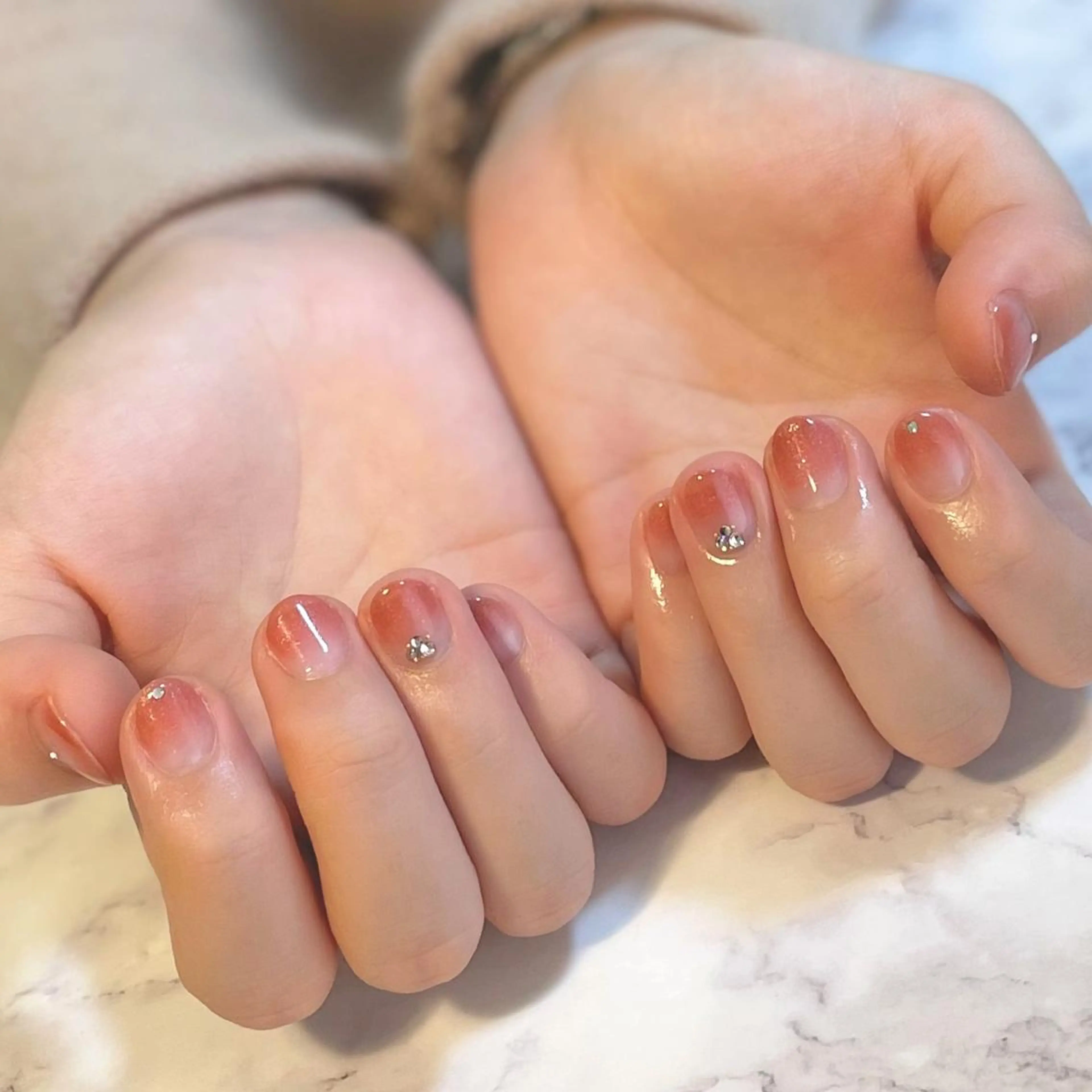 ネイル グラデーション KOMINE TOMOKOのネイルデザイン