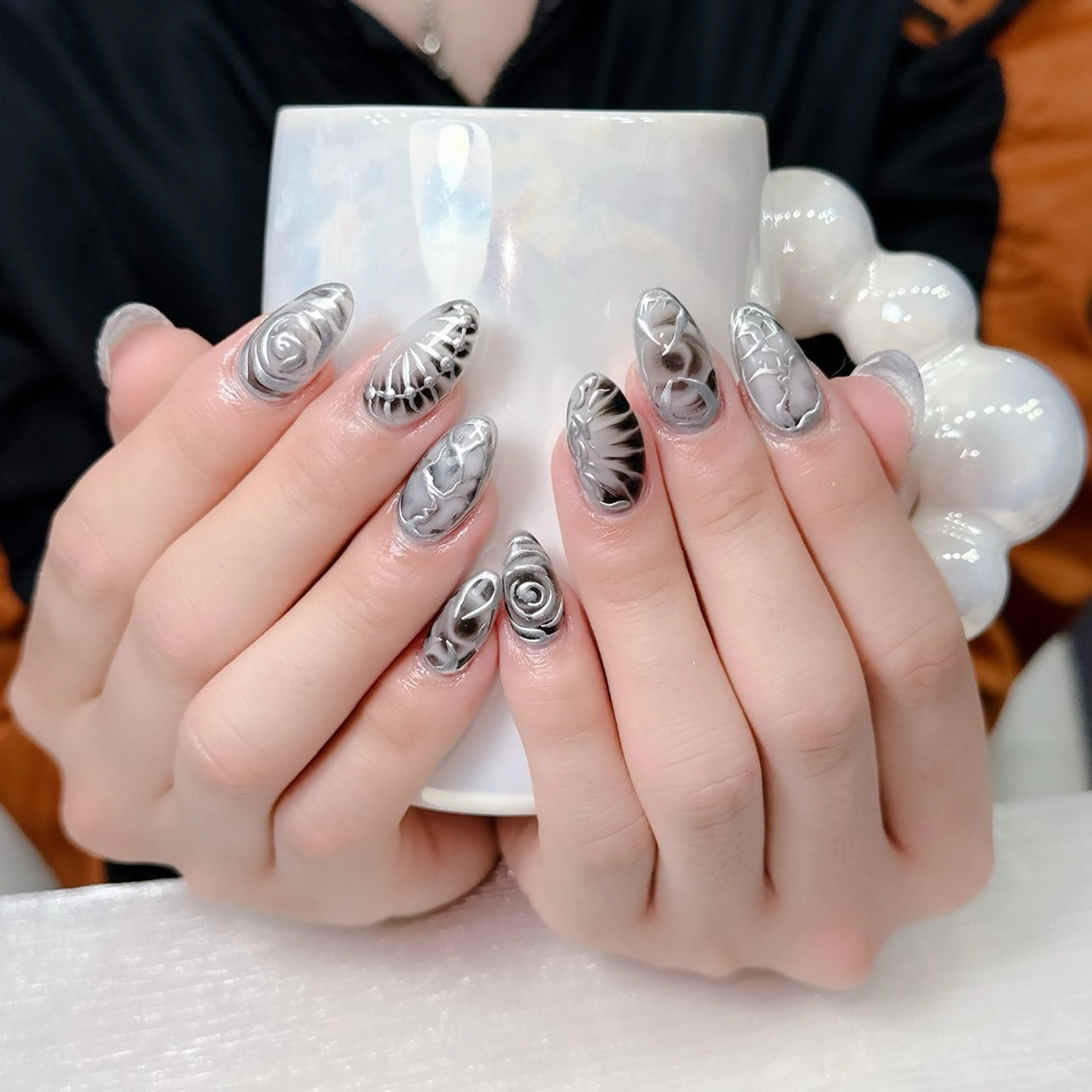 ネイル 長さ出し フレンチネイル 韓国ネイル レース マグネットネイル ハンドネイル yuna ユナのネイルデザイン