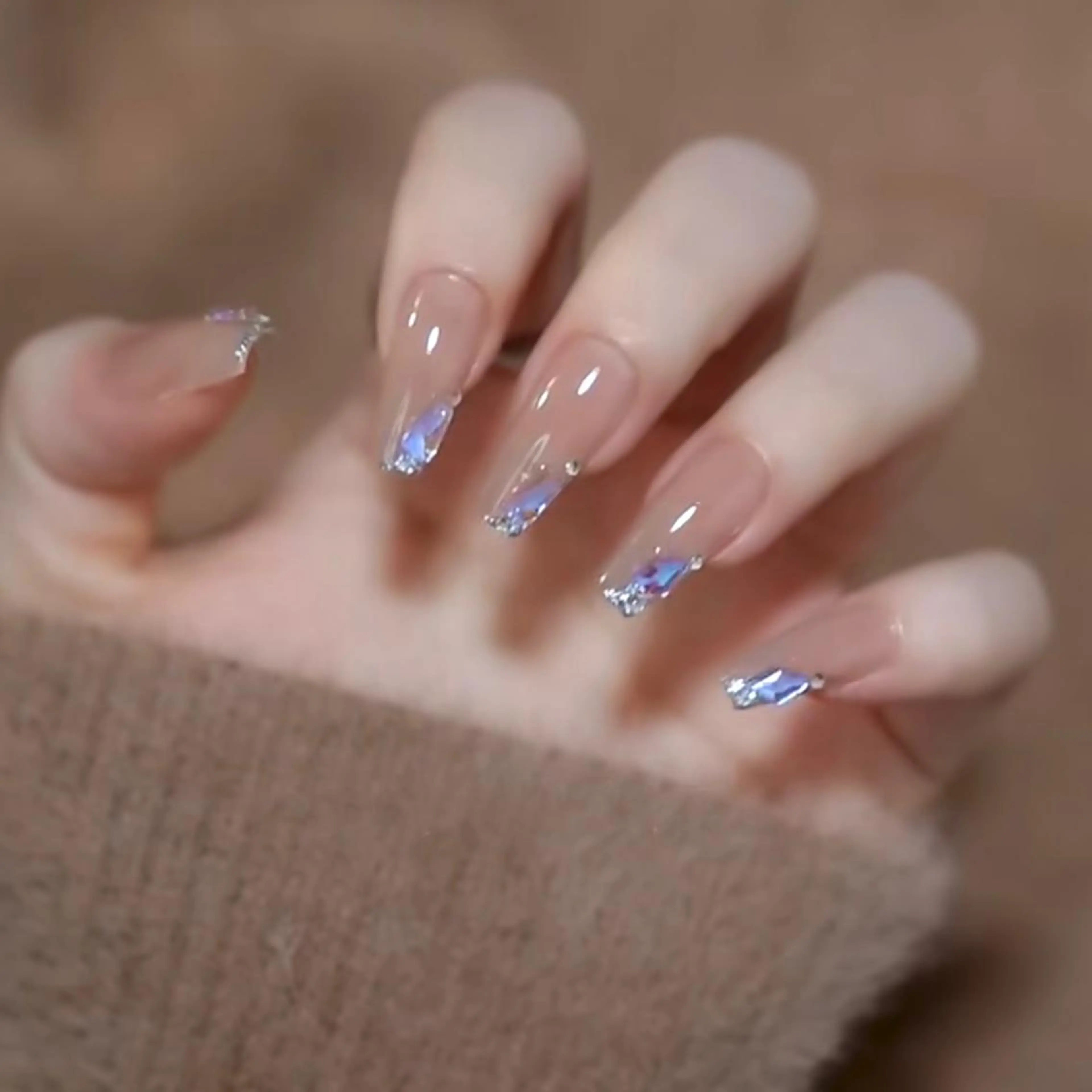 ネイル ハンドネイル Queens ciciのネイルデザイン