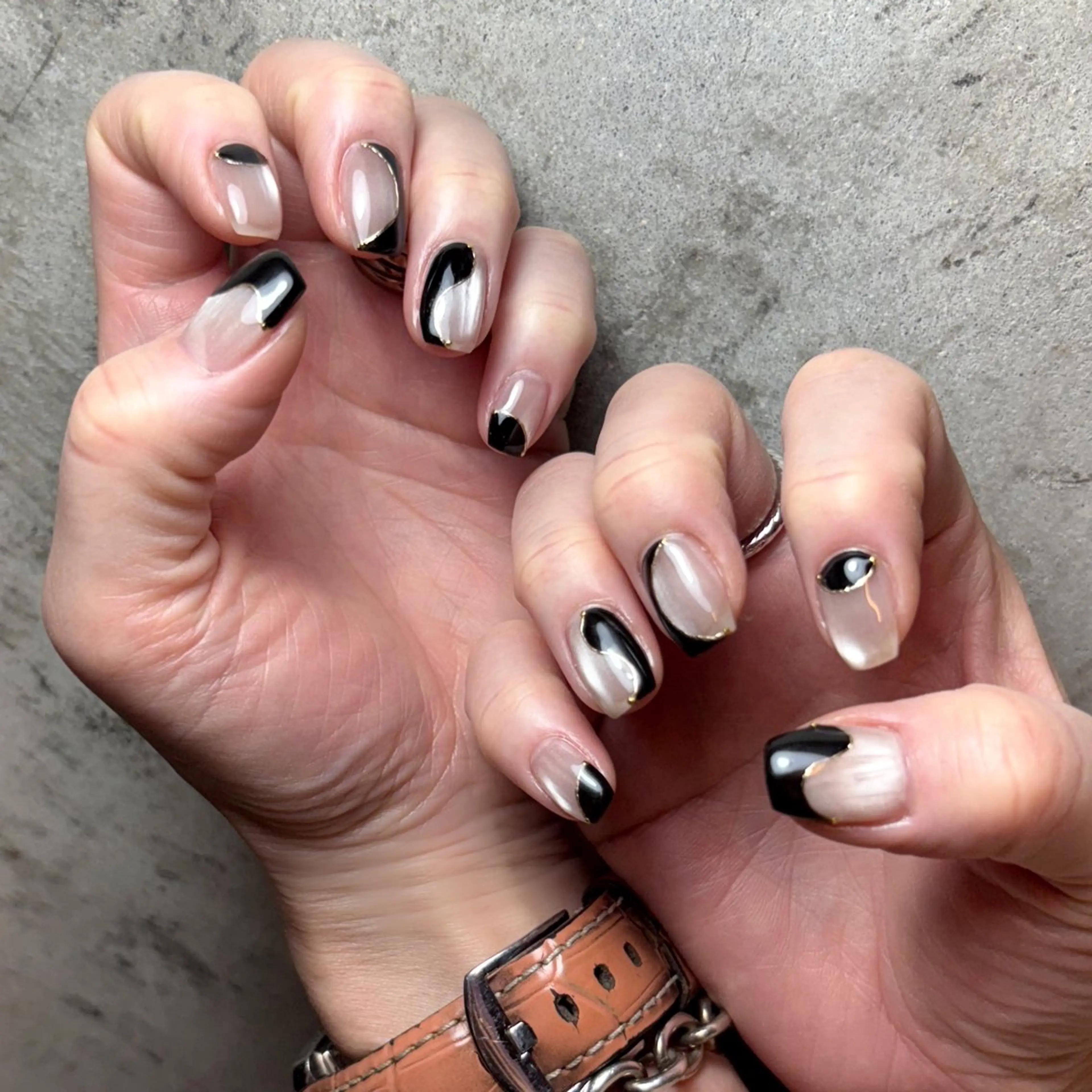 ミディアム Still me 初台のネイルデザイン