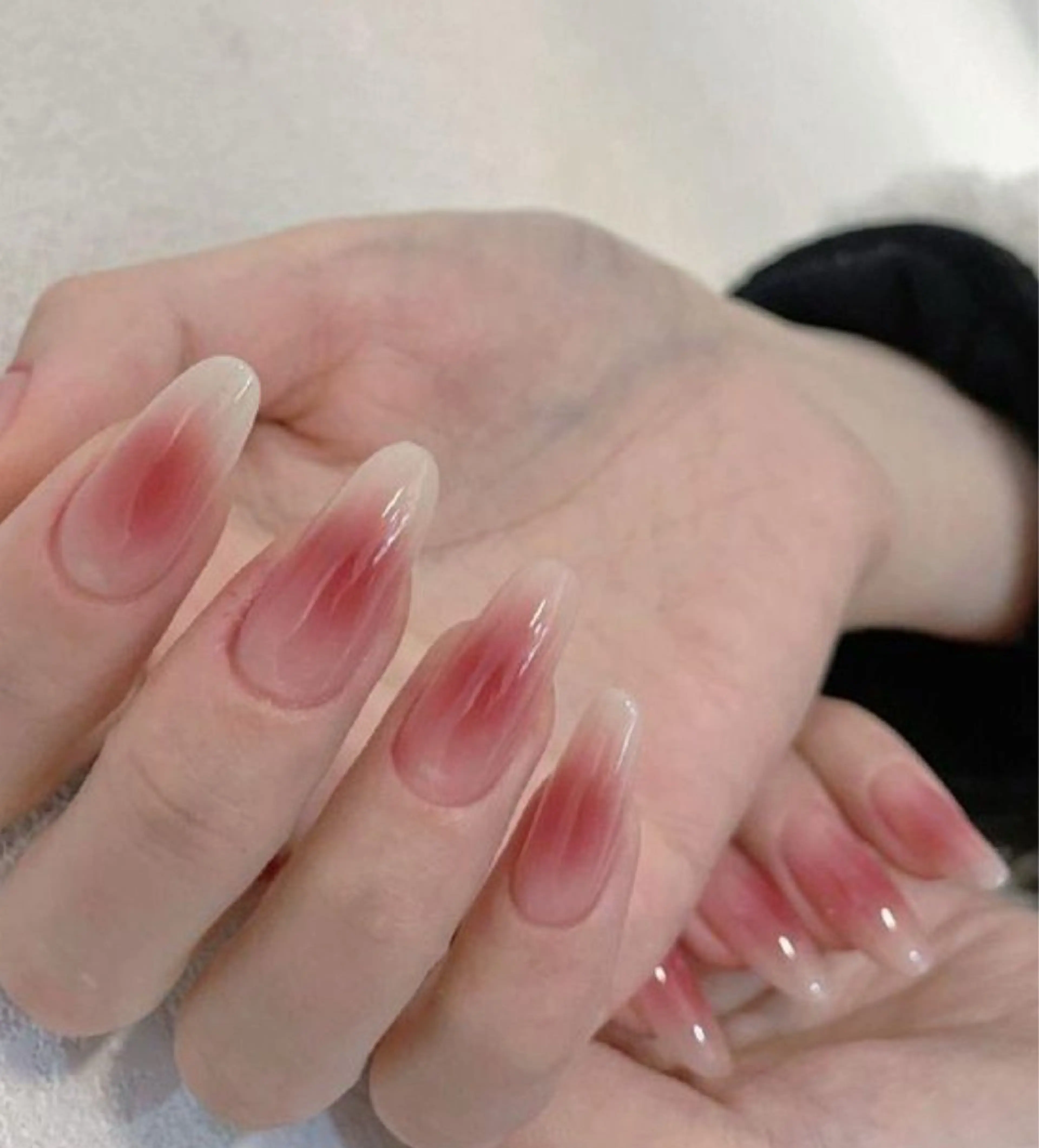 ネイル チークネイル ハンドネイル Tini ANA.CHUOのネイルデザイン