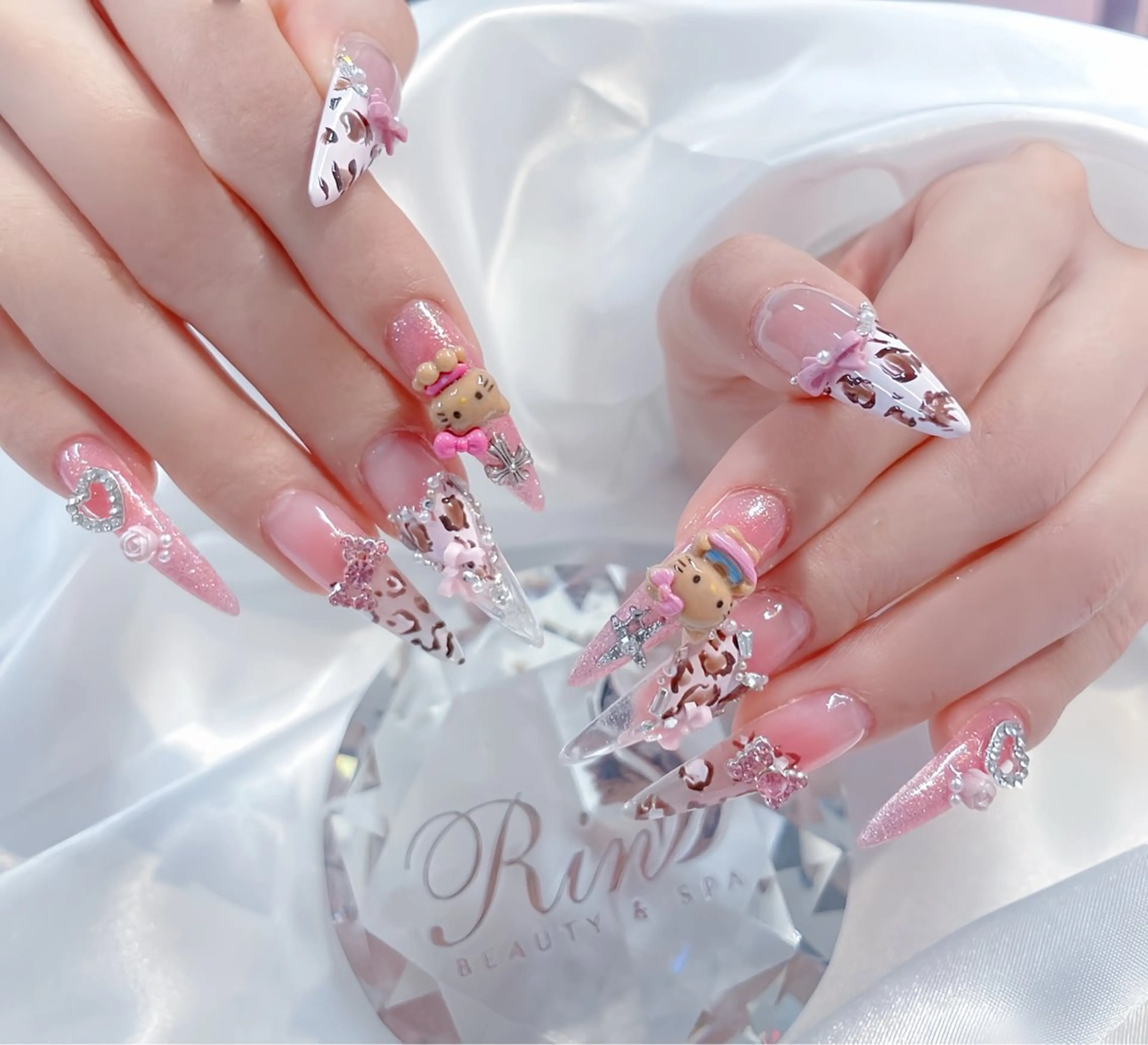 ネイル アートネイル ロングネイル ニュアンスネイル スカルプネイル ネイルチップ ハンドネイル Rin Nail 新大久保店のネイルデザイン
