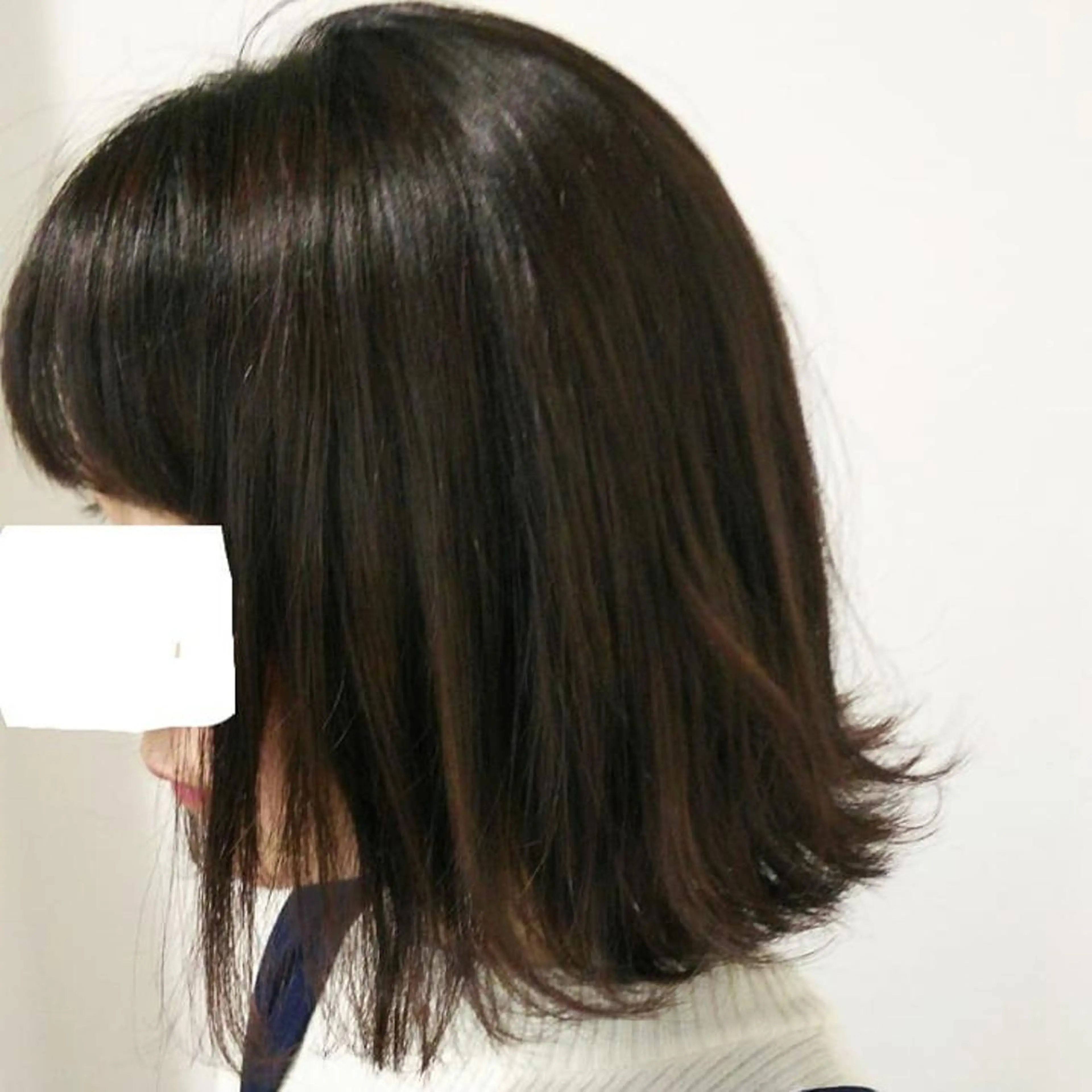ミディアム カラー パーマ ヘアアレンジ ネイル キッズ メンズ マツエク・マツパ 透明感カラー デザインカラー 似合わせカット 外ハネヘア トリートメント カット ヘアカラー トリートメント MEGUMI megumiのヘアスタイル