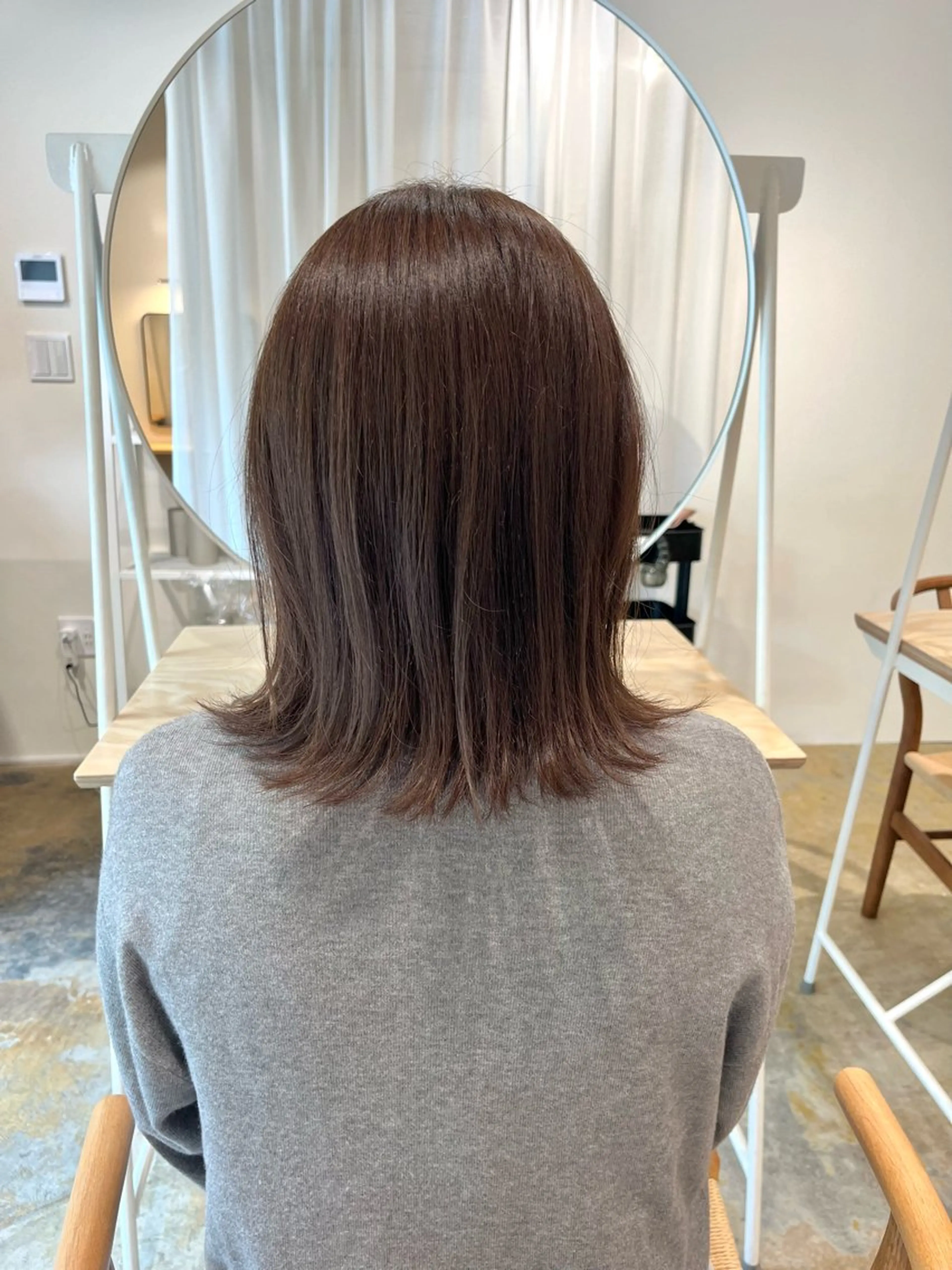 セミロング カラー トリートメント カット ヘアカラー トリートメント Time is mummyのヘアスタイル