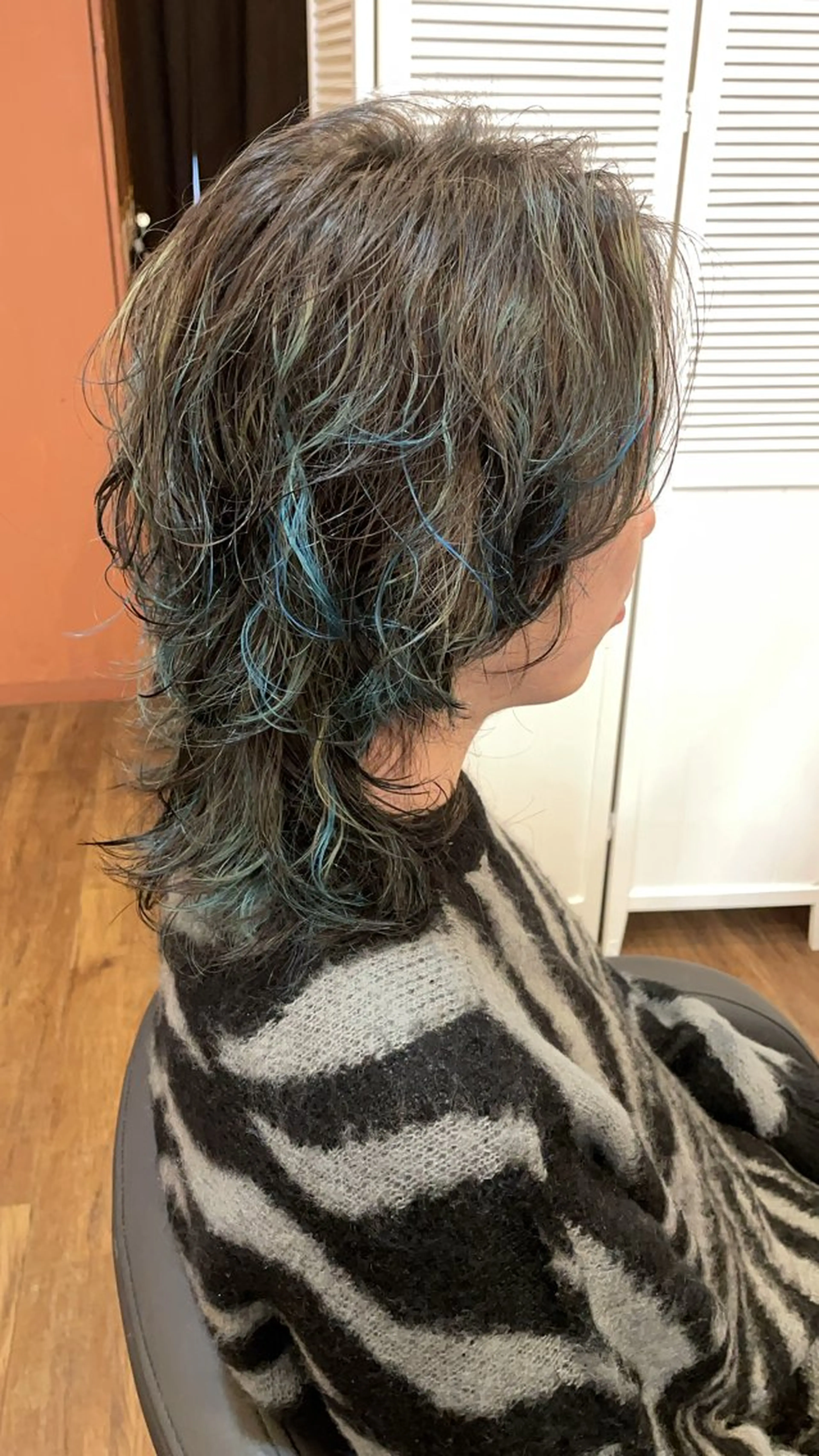 ミディアム カラー パーマ メンズ カット ヘアカラー パーマ トリートメント MATSURI BASE.AWAJIのヘアスタイル