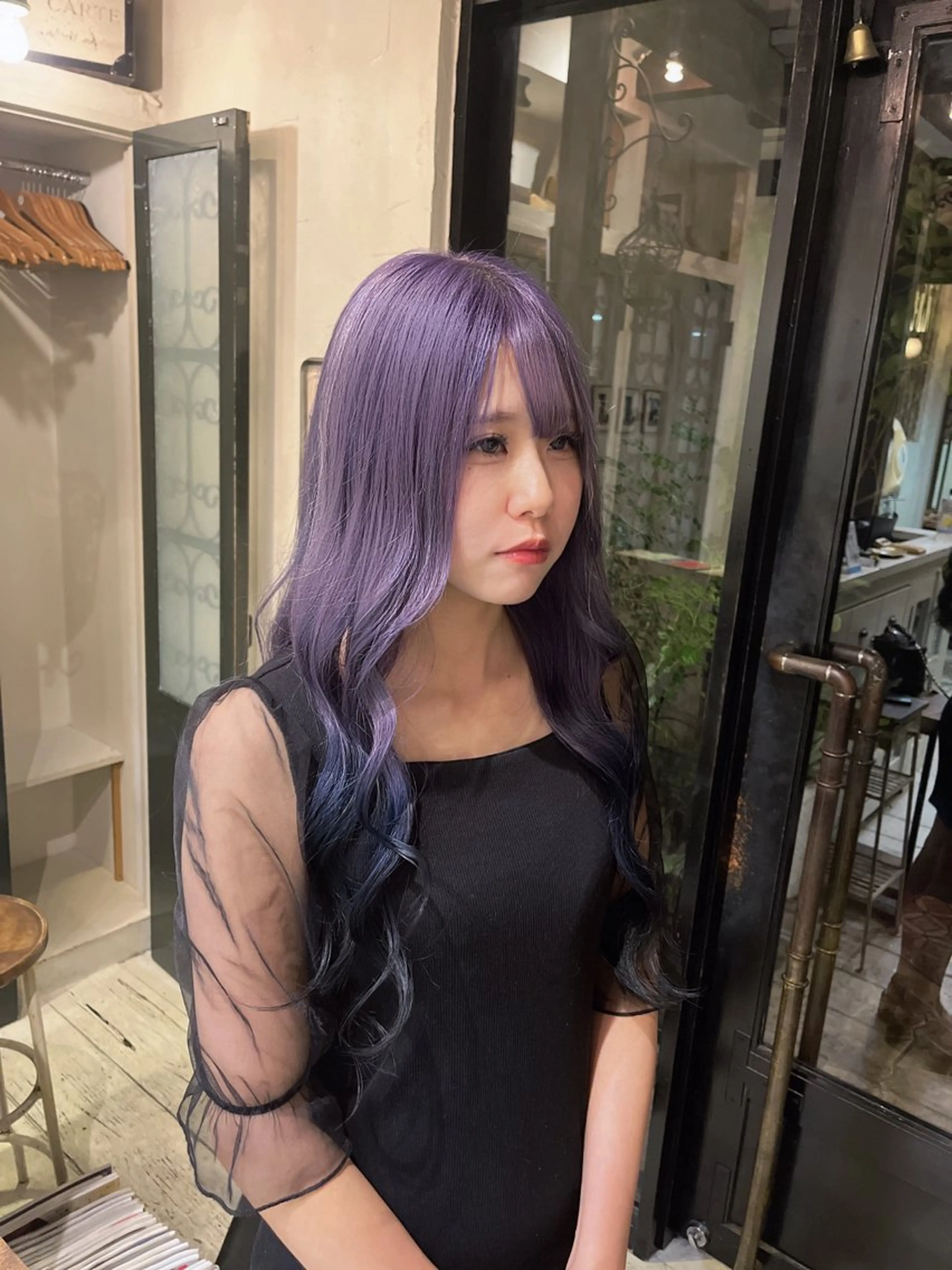 ロング ヘアカラー トリートメント りく　レイヤーカット ケアブリーチのヘアスタイル