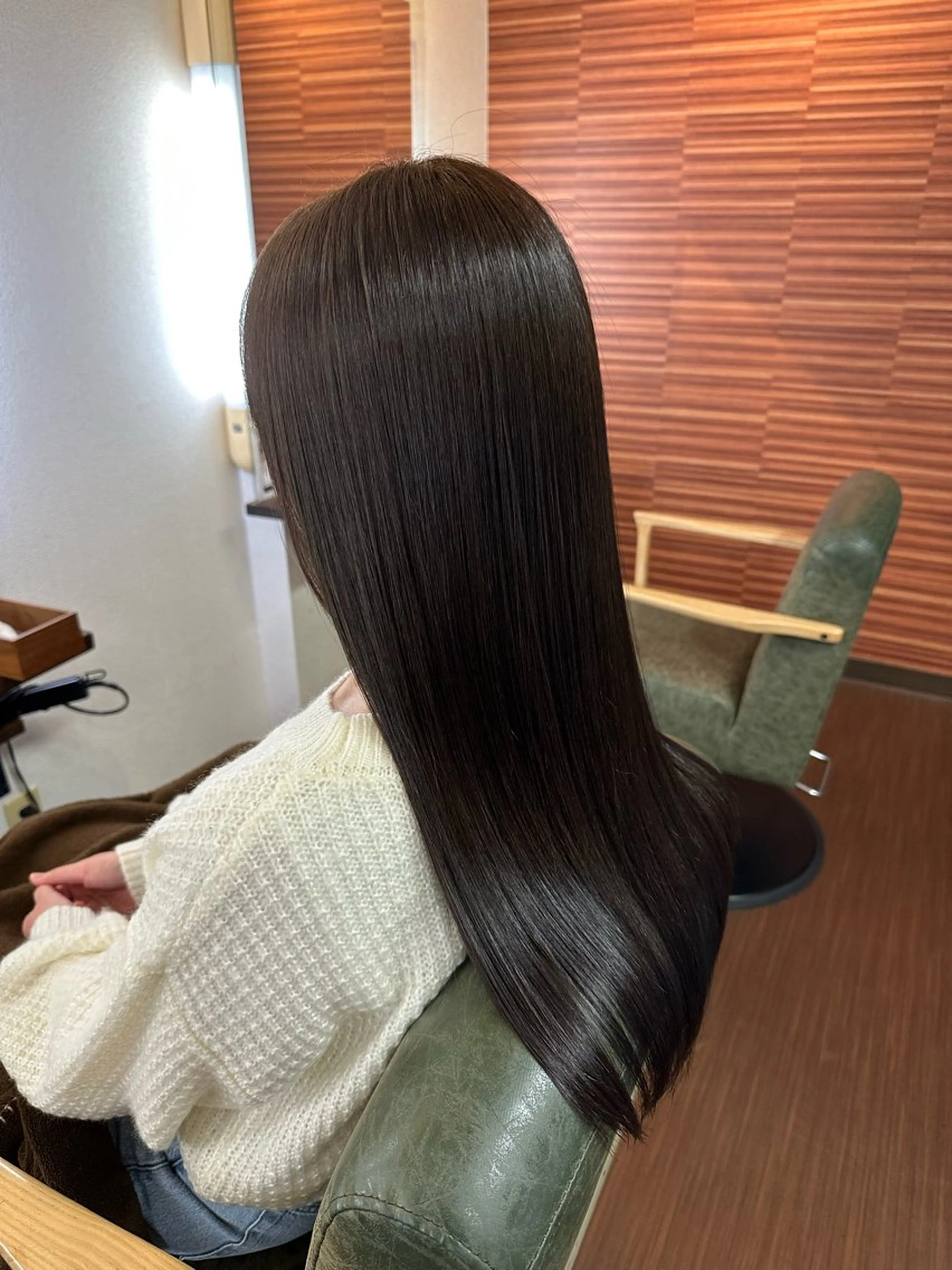 カラー 大人女性の艶カット カラー/菊池柊真🌟のヘアスタイル