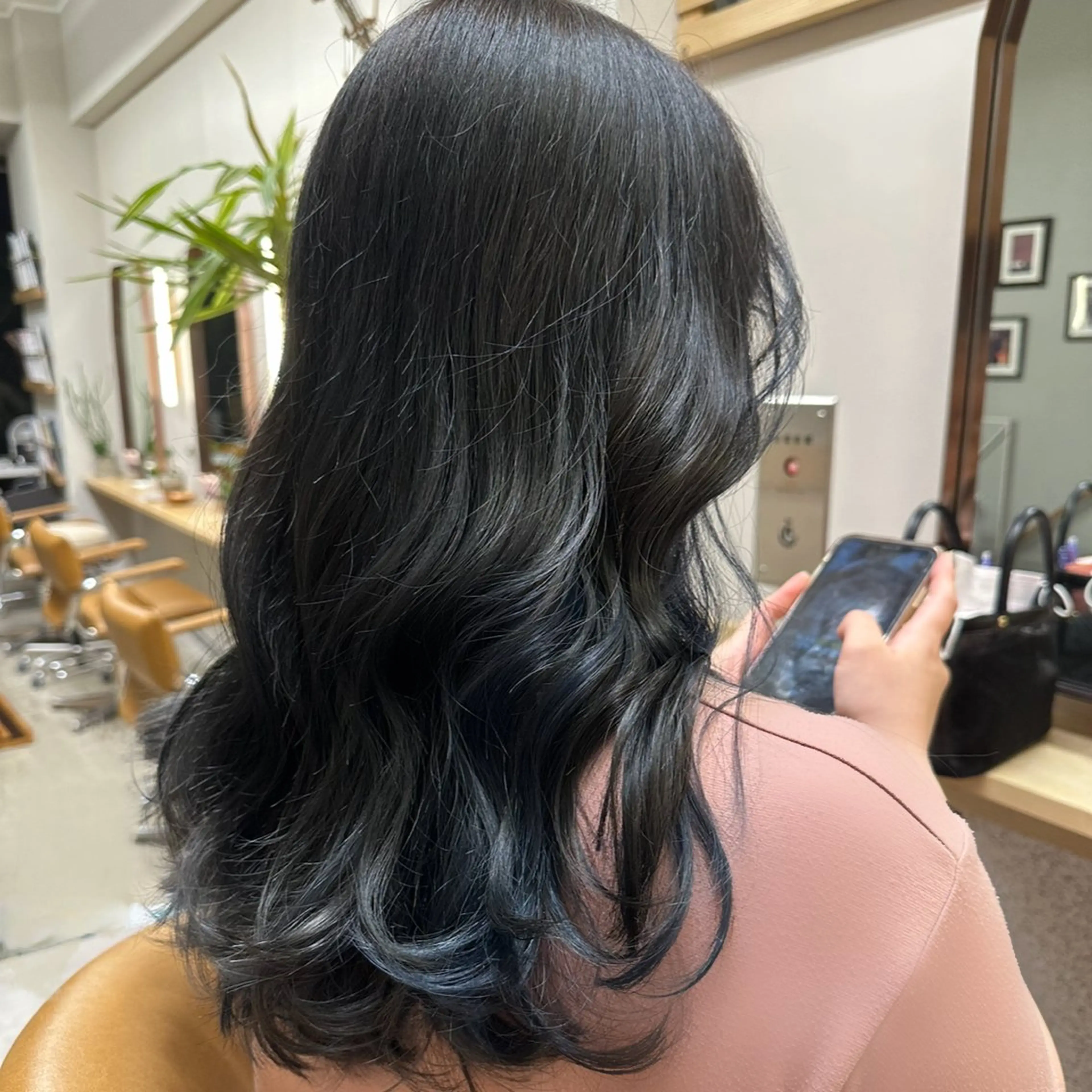 ロング カラー 艶髪/透明感カラー ヤマダモモカのヘアスタイル