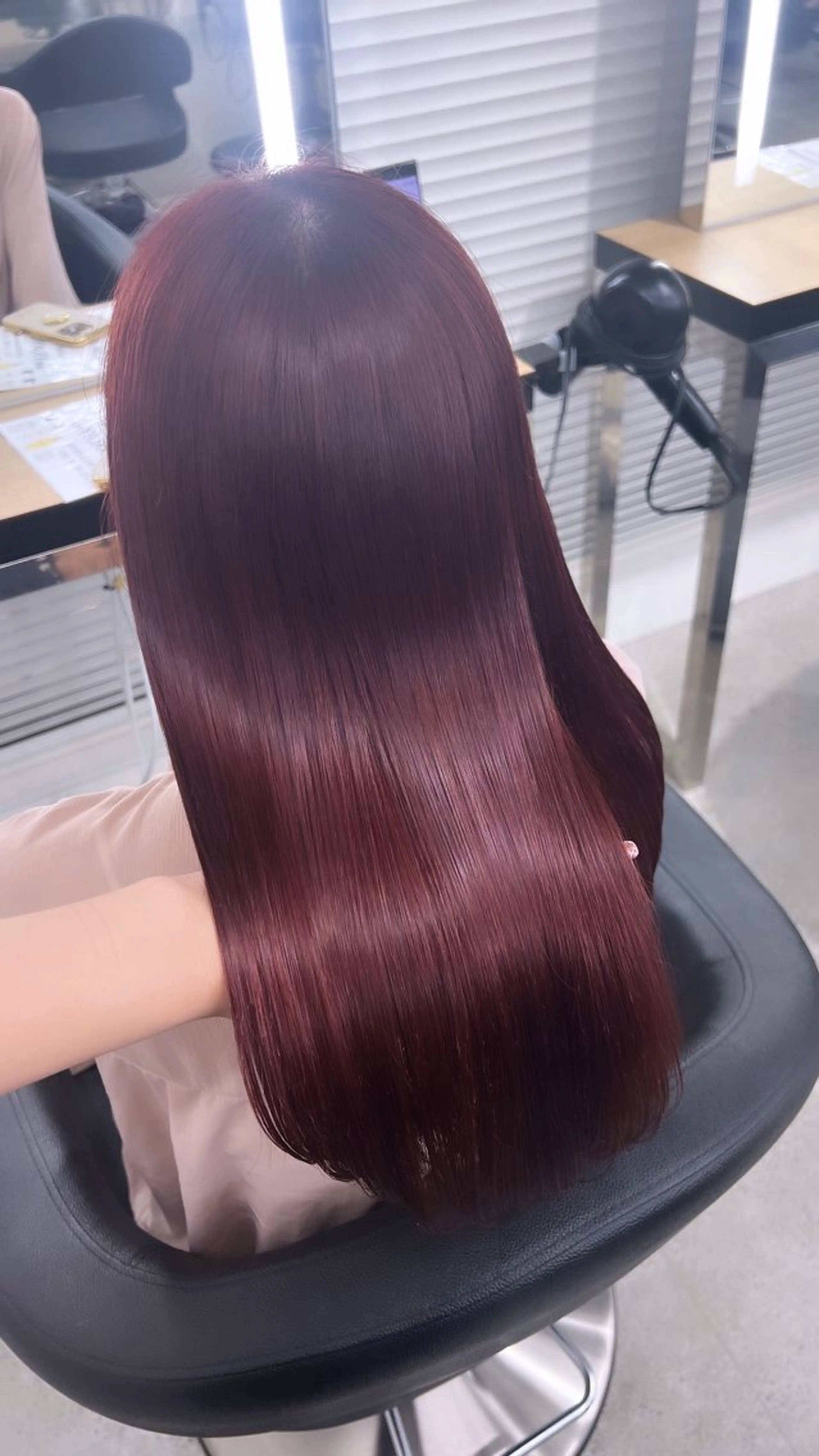 ロング カラー ブリーチ 髪質改善 トリートメント ヘアカラー 💗愛され暖色💗 ピンク/レッド💗のヘアスタイル