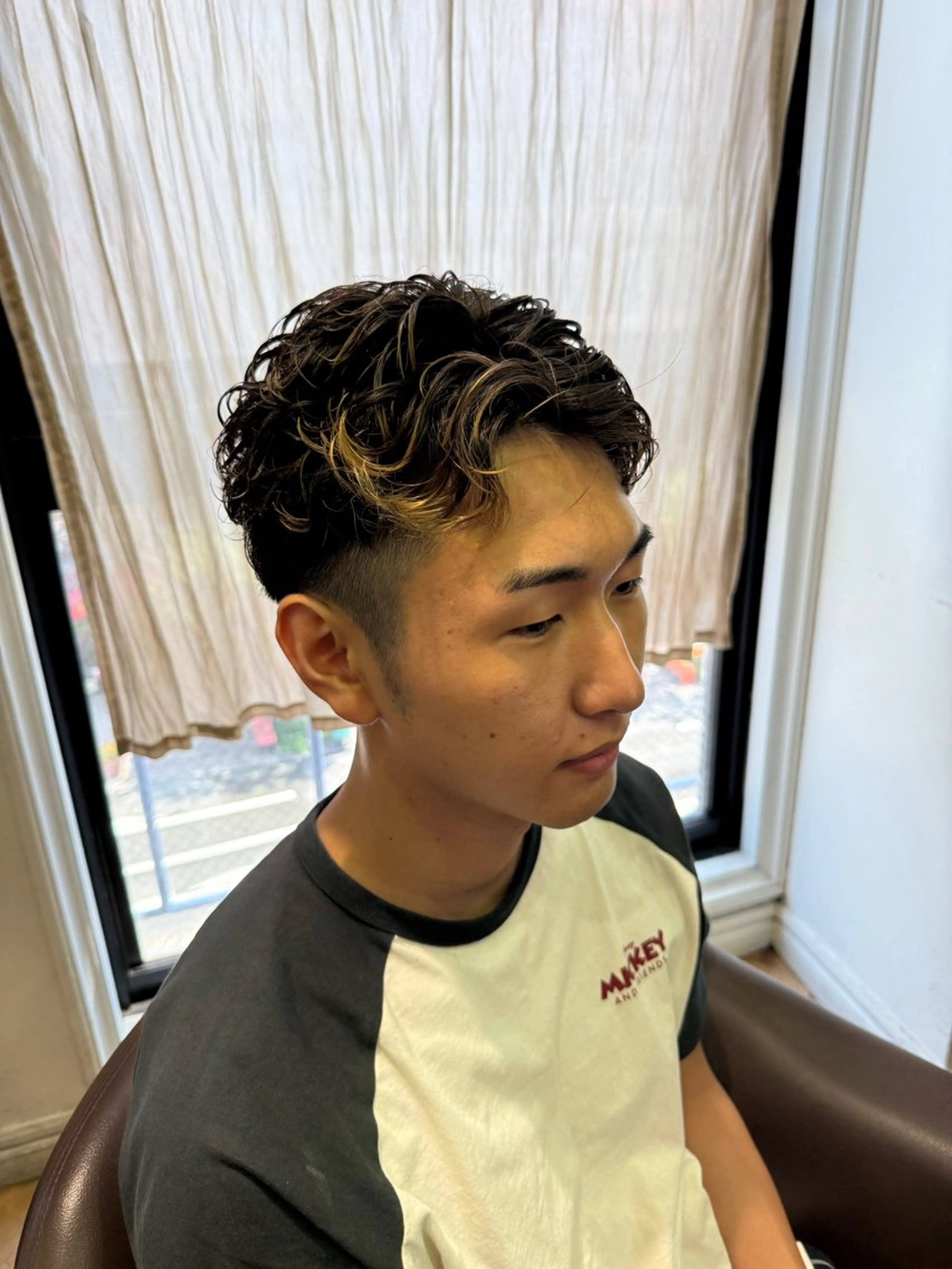 ショート パーマ メンズ メンズパーマ 溝口 槙里也のヘアスタイル