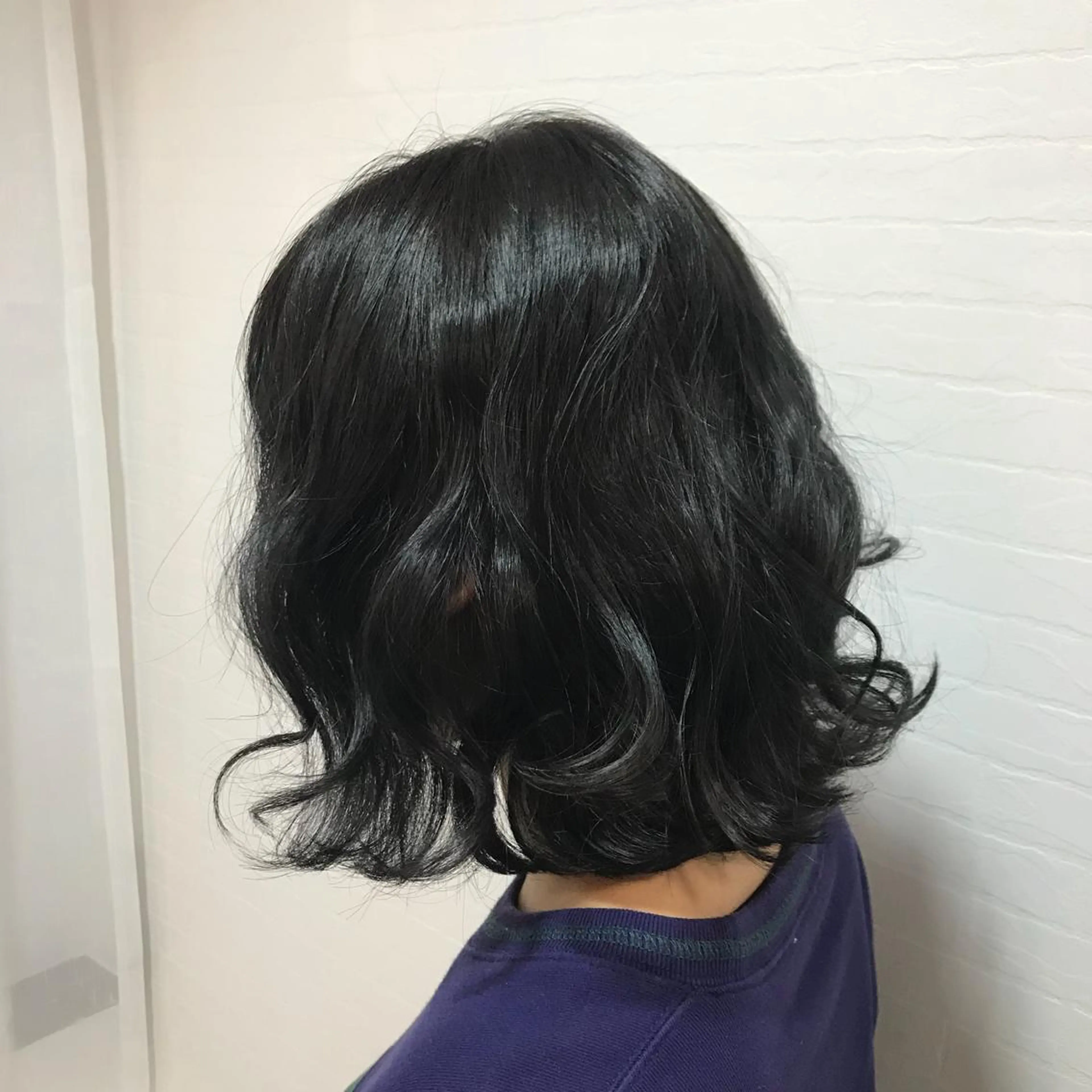 ミディアム カラー オリーブ/アッシュ やわらか透明感カラーのヘアスタイル