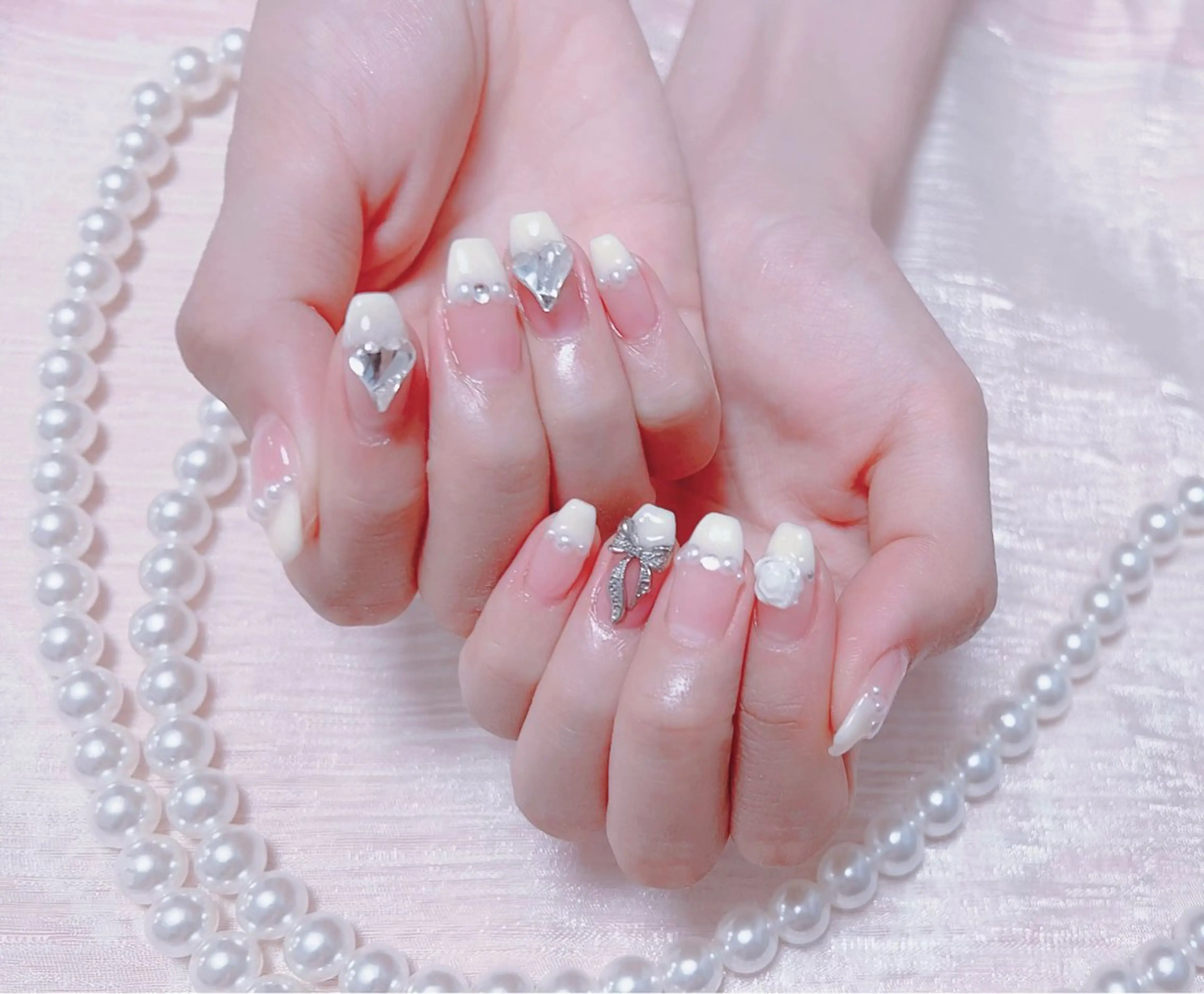 ネイル はぴねす所属・横浜 美夢のネイルデザイン