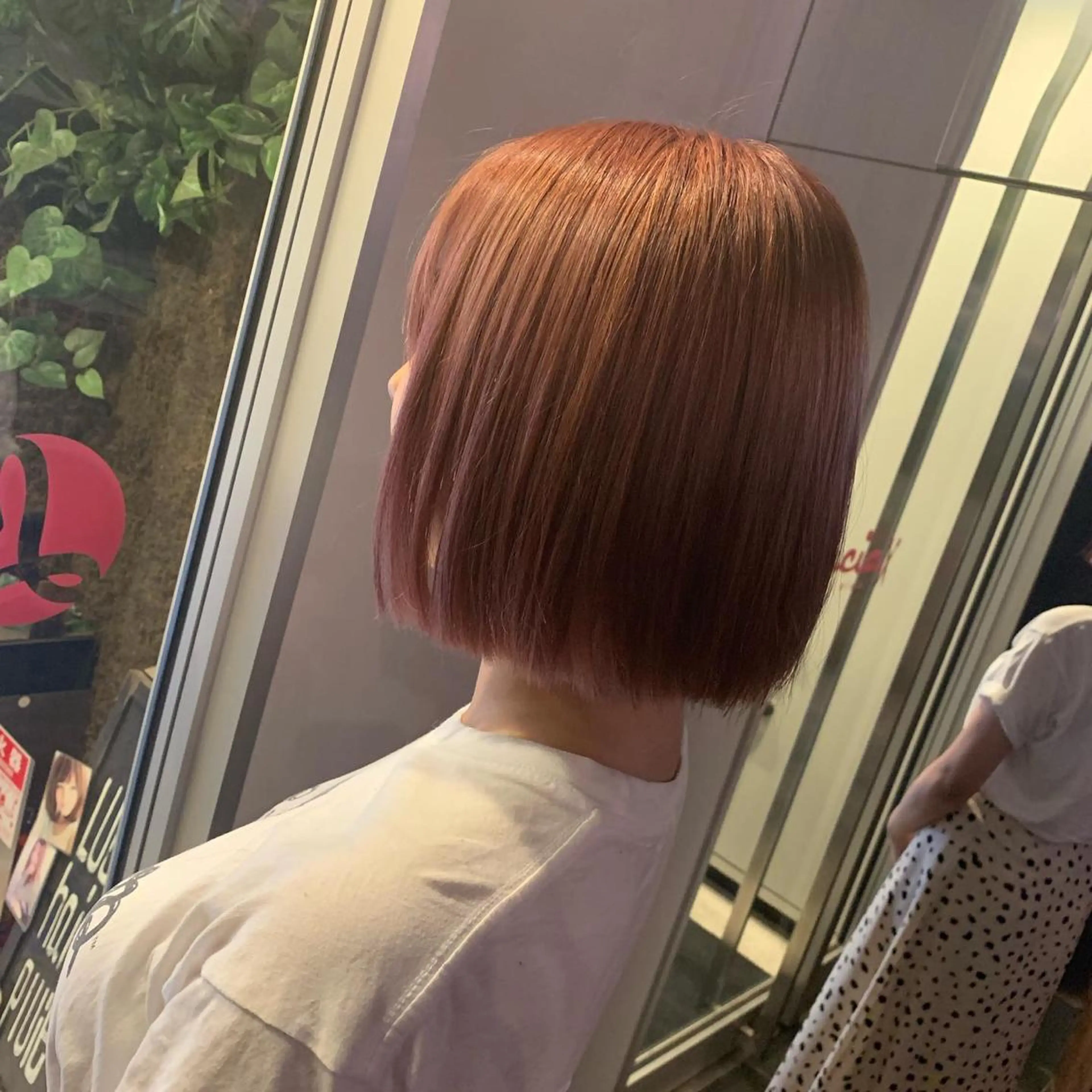 ミディアム カラー ヘアカラー トリートメント 吉本 yoshimotoのヘアスタイル