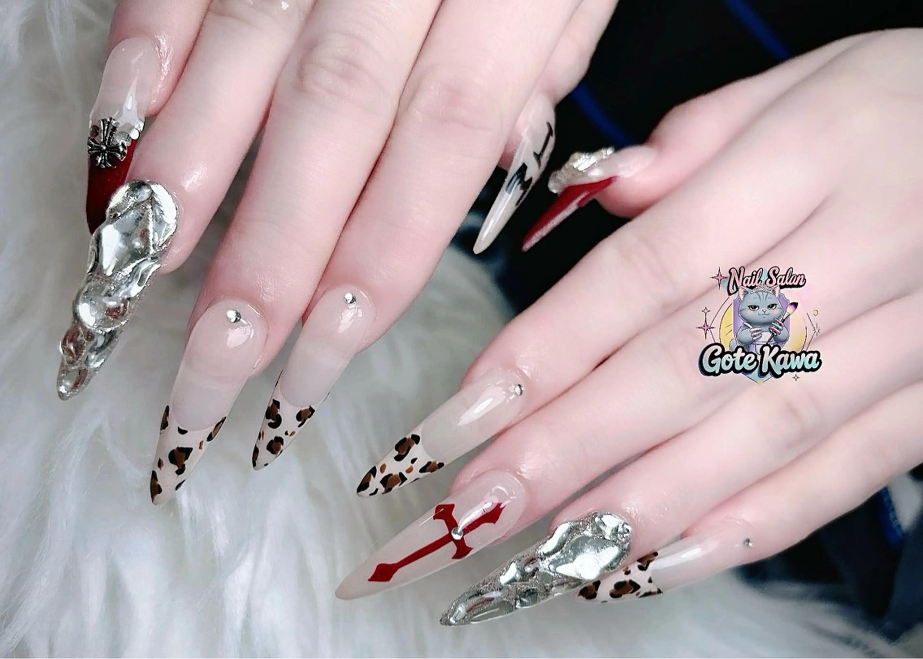 ネイル キラキラネイル 韓国ネイル スカルプネイル ハンドネイル ハンドケア Gote Kawa nail salonのネイルデザイン