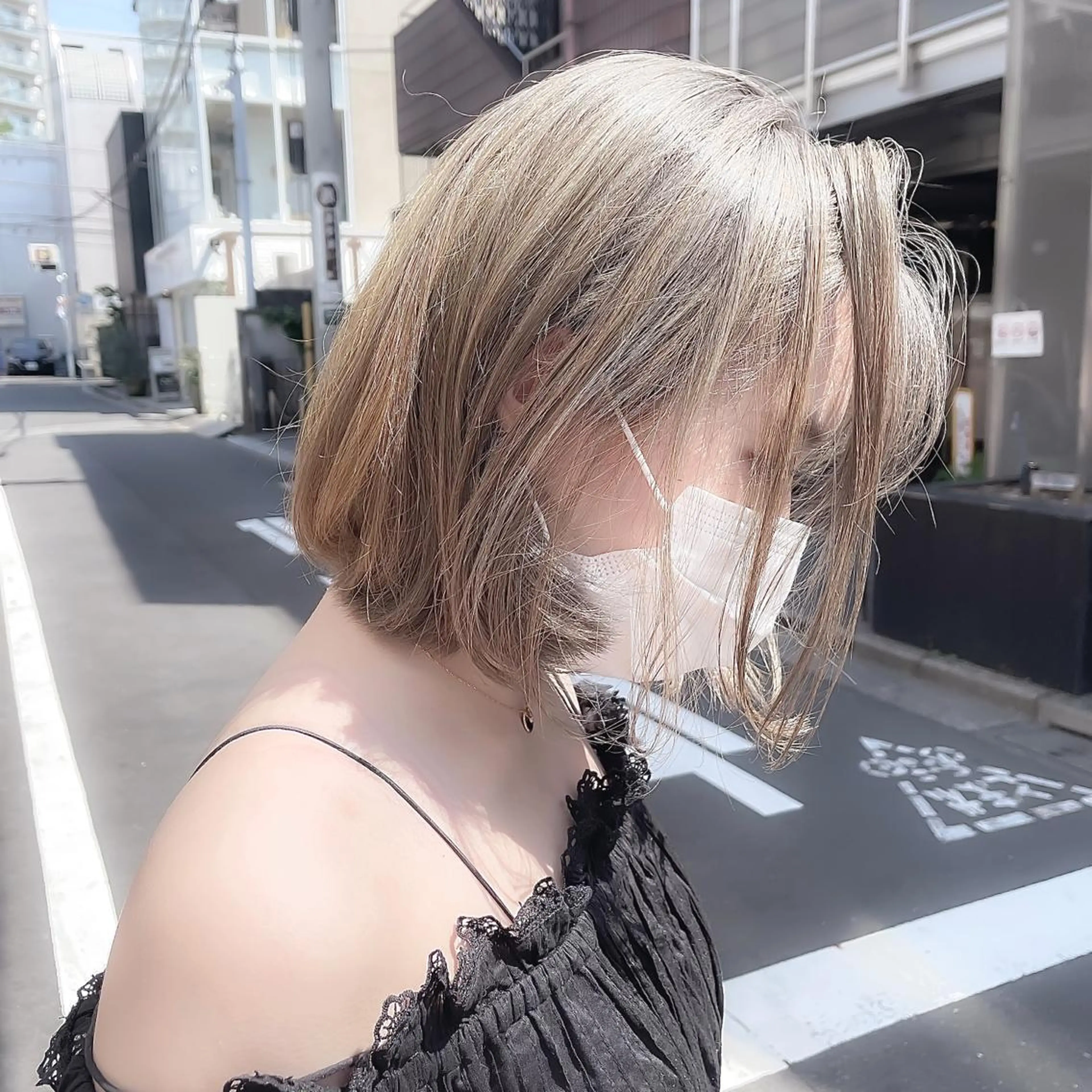 ショート カラー 🦋透明感カラー /ケアブリーチ🦋のヘアスタイル