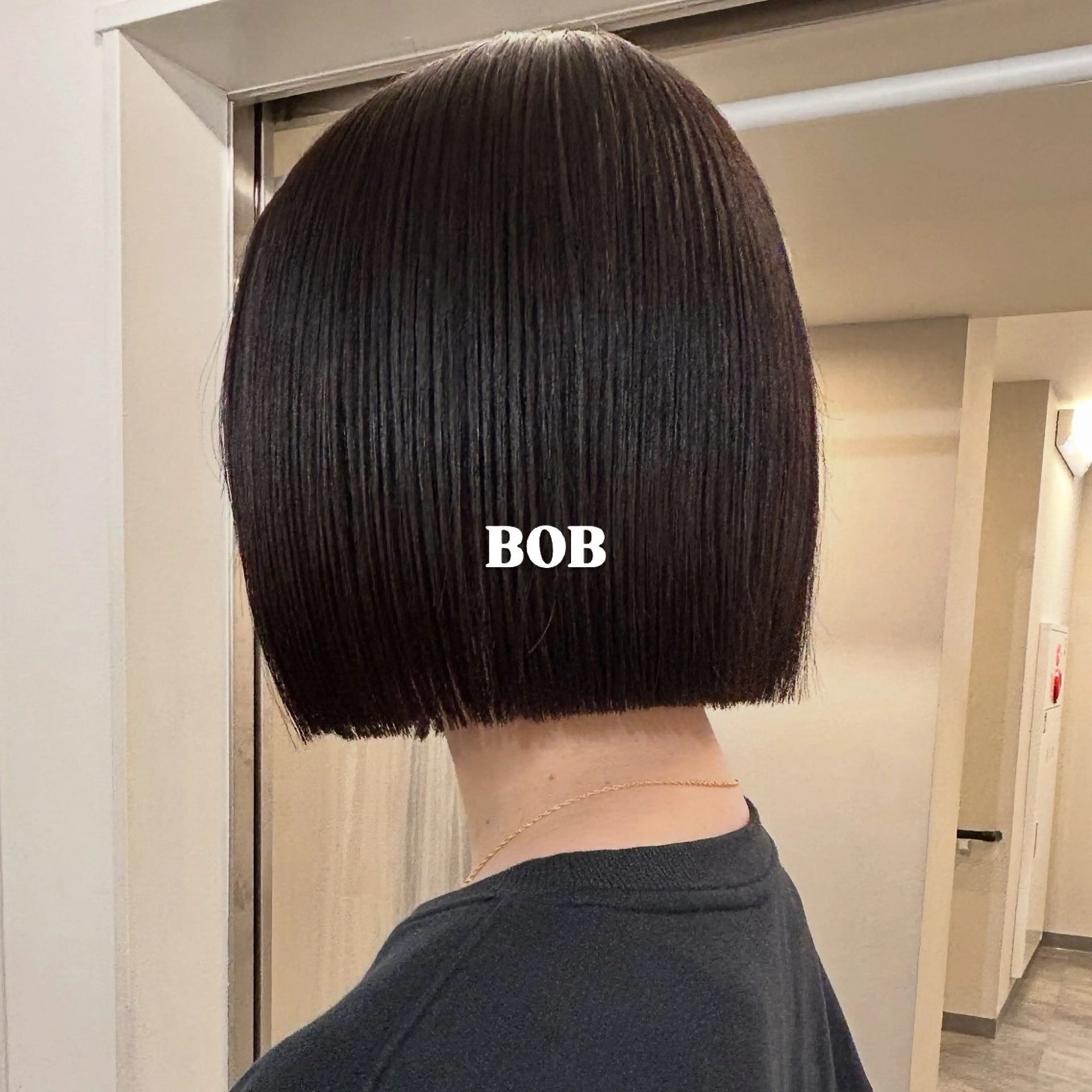 ショート カラー カット 縮毛矯正 トリートメント 切りっぱなしBOB 職人💜Anzuのヘアスタイル