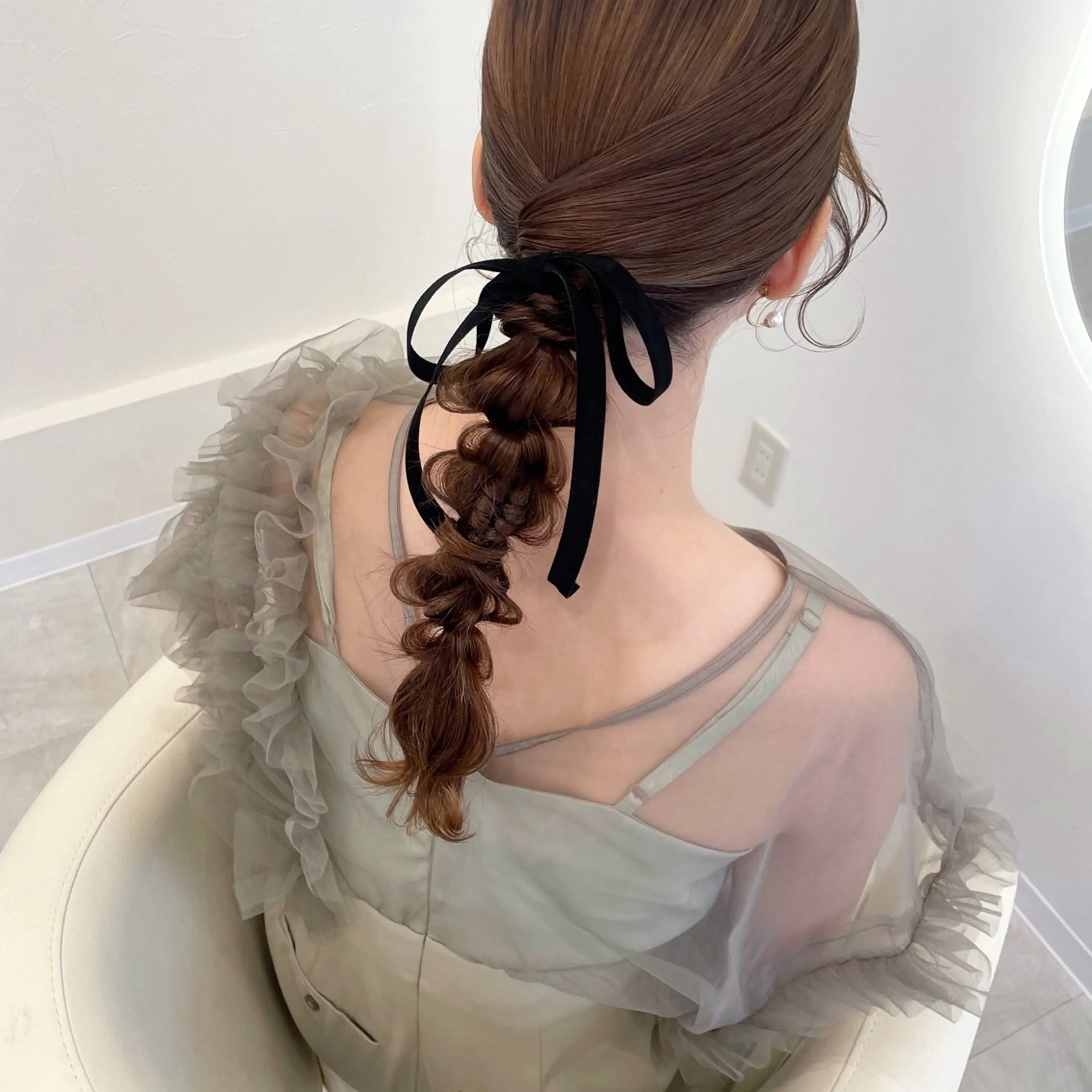 セミロング ヘアアレンジ ヘアメイク new meのヘアスタイル