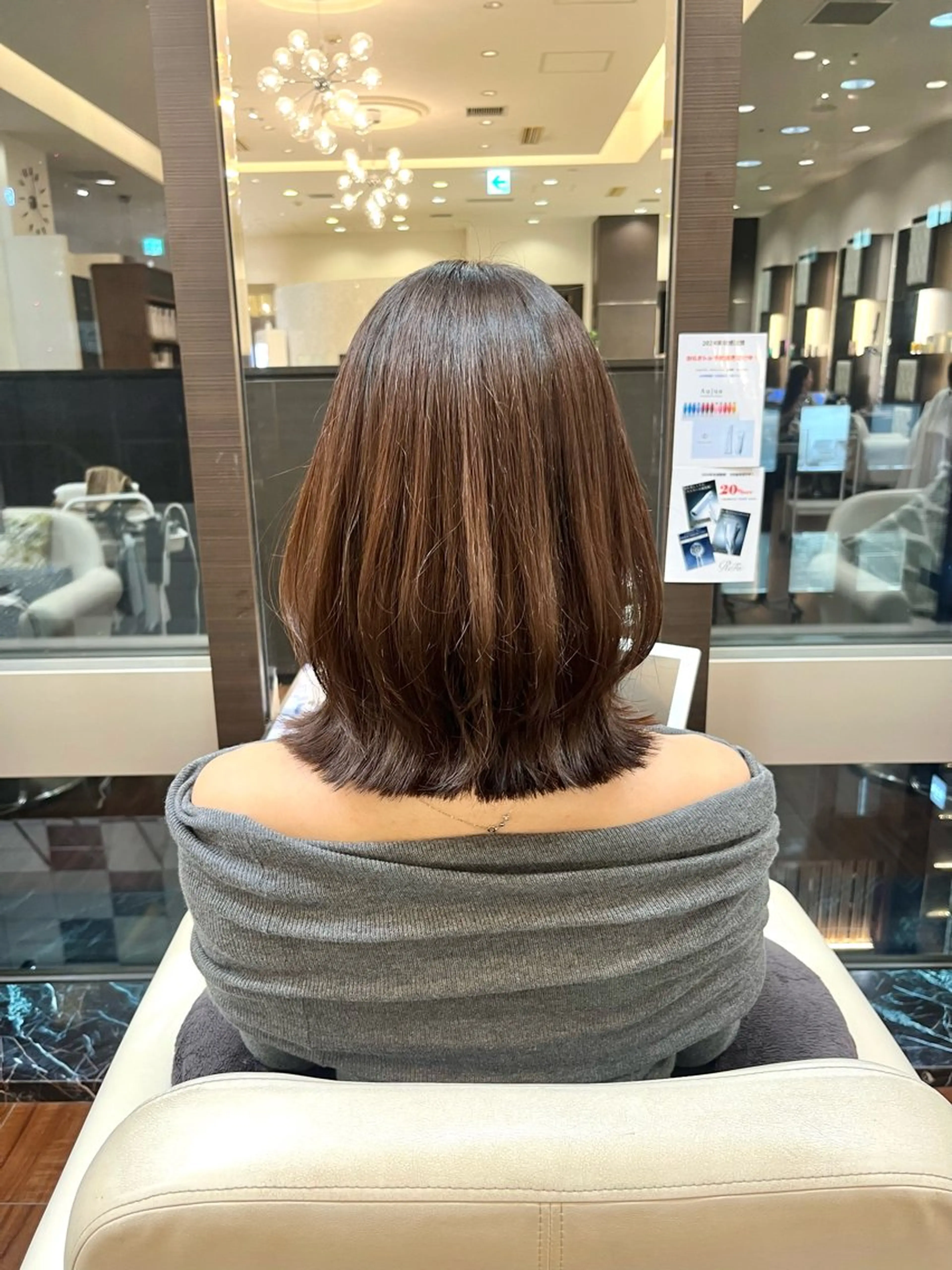 ミディアム ショートカット 🖤ikoiのヘアスタイル
