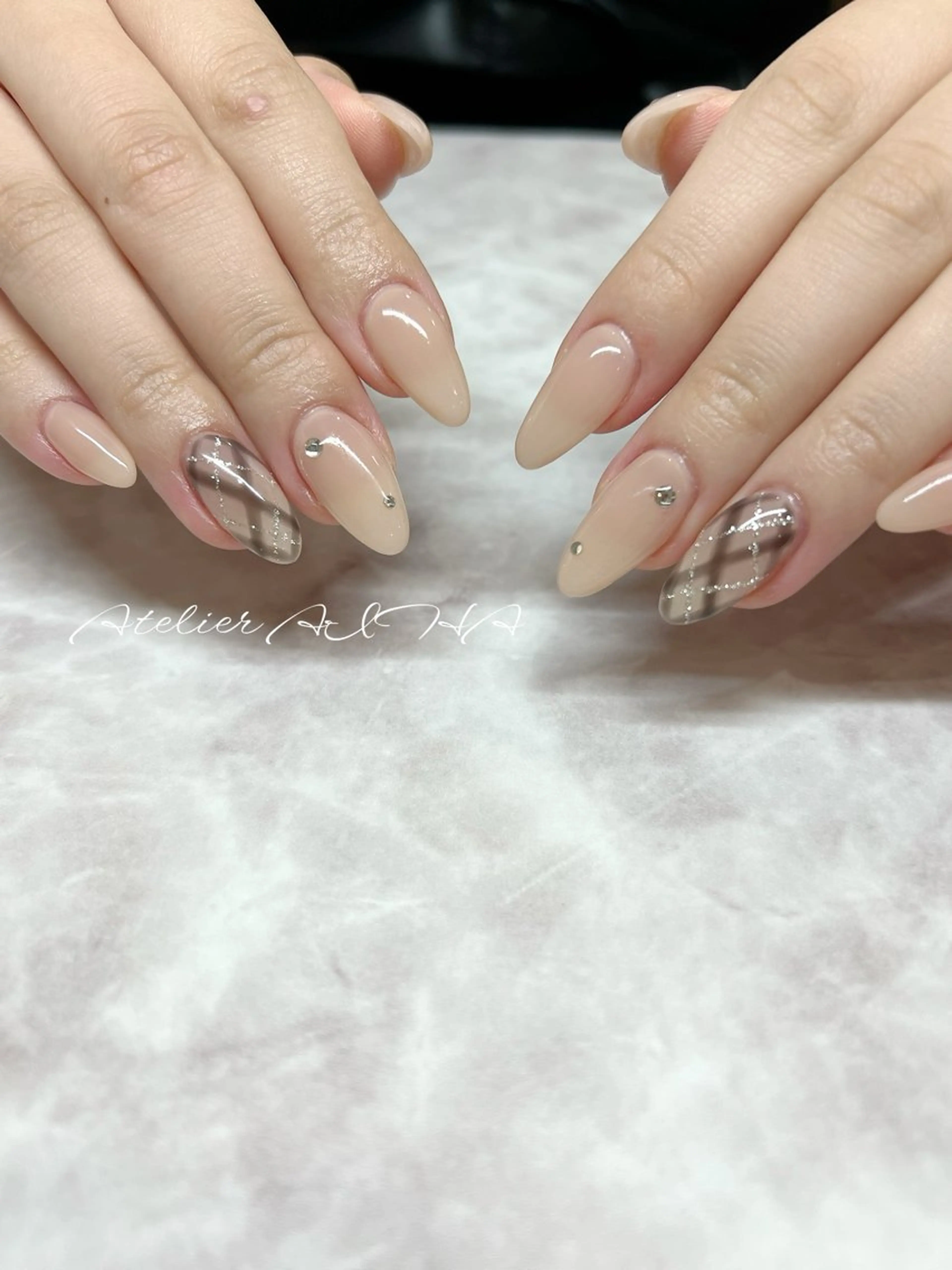 セミロング アトリエAIHA所属・アトリエAIHA★ フィルイン推奨サロンのネイルデザイン