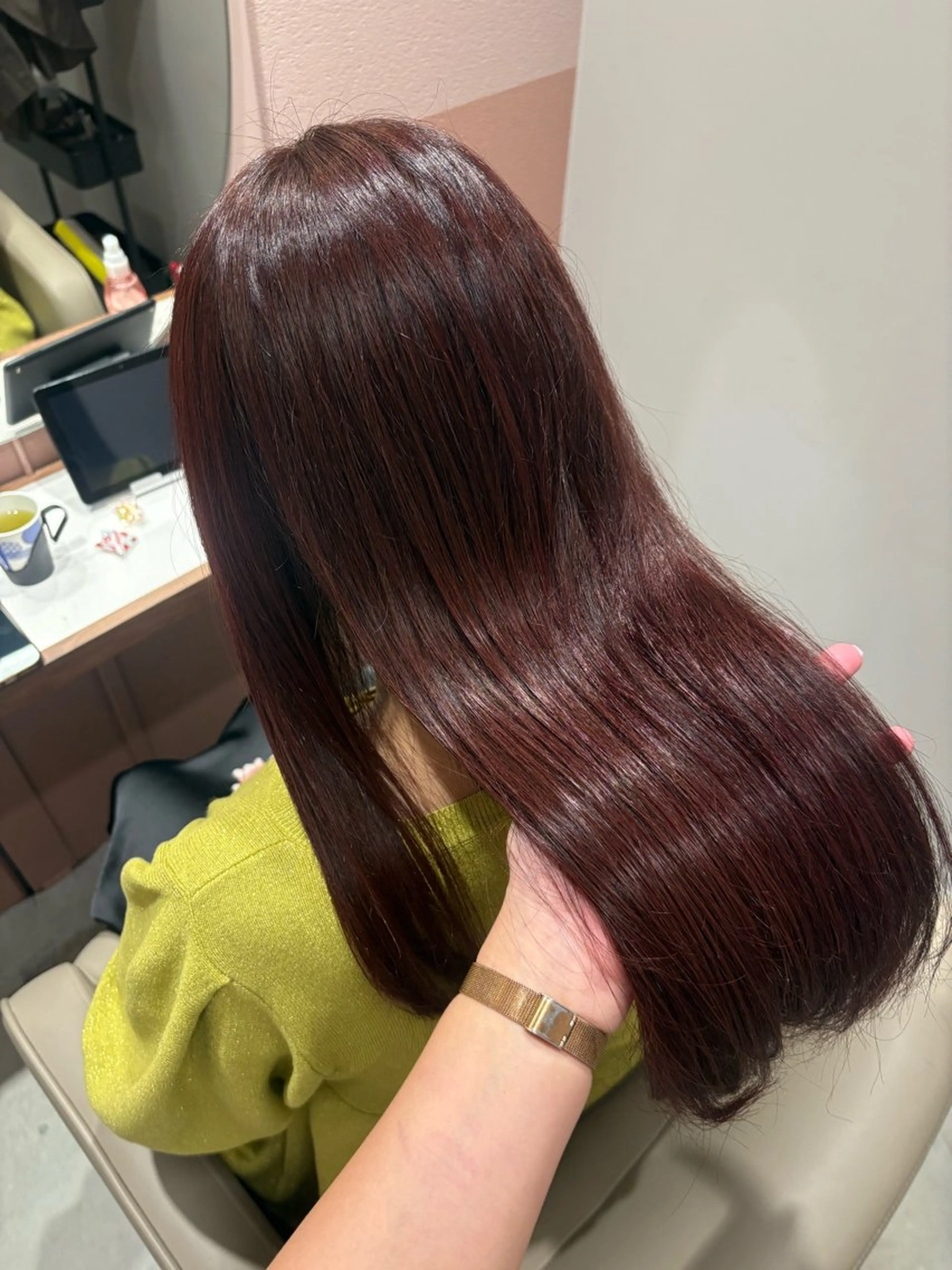 セミロング カラー ヘアアレンジ カット ヘアカラー トリートメント 暖色韓国ヘア🤍 保科侑花のヘアスタイル