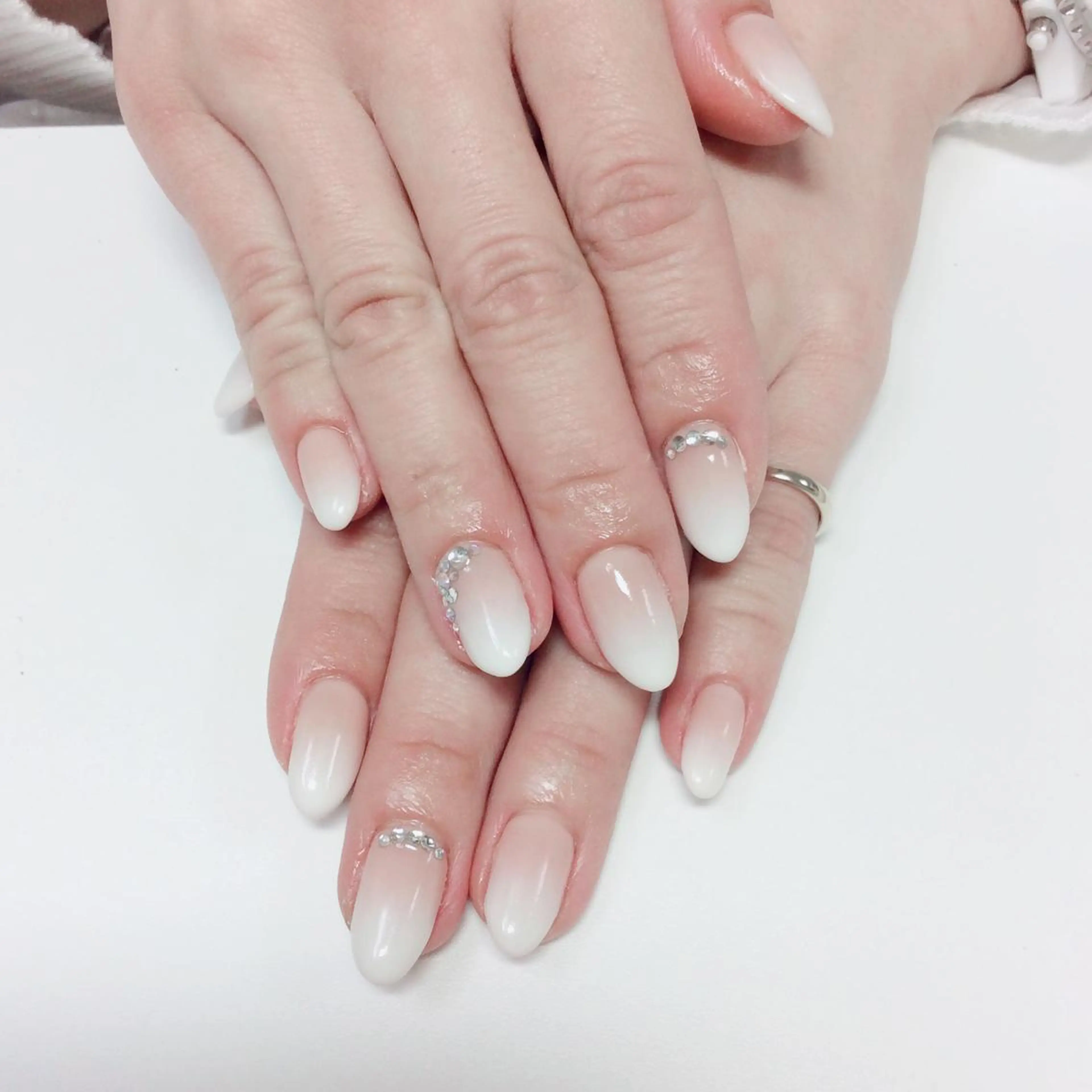 ネイル グラデーション ワンカラーネイル Nail salon Ka pilinaのネイルデザイン