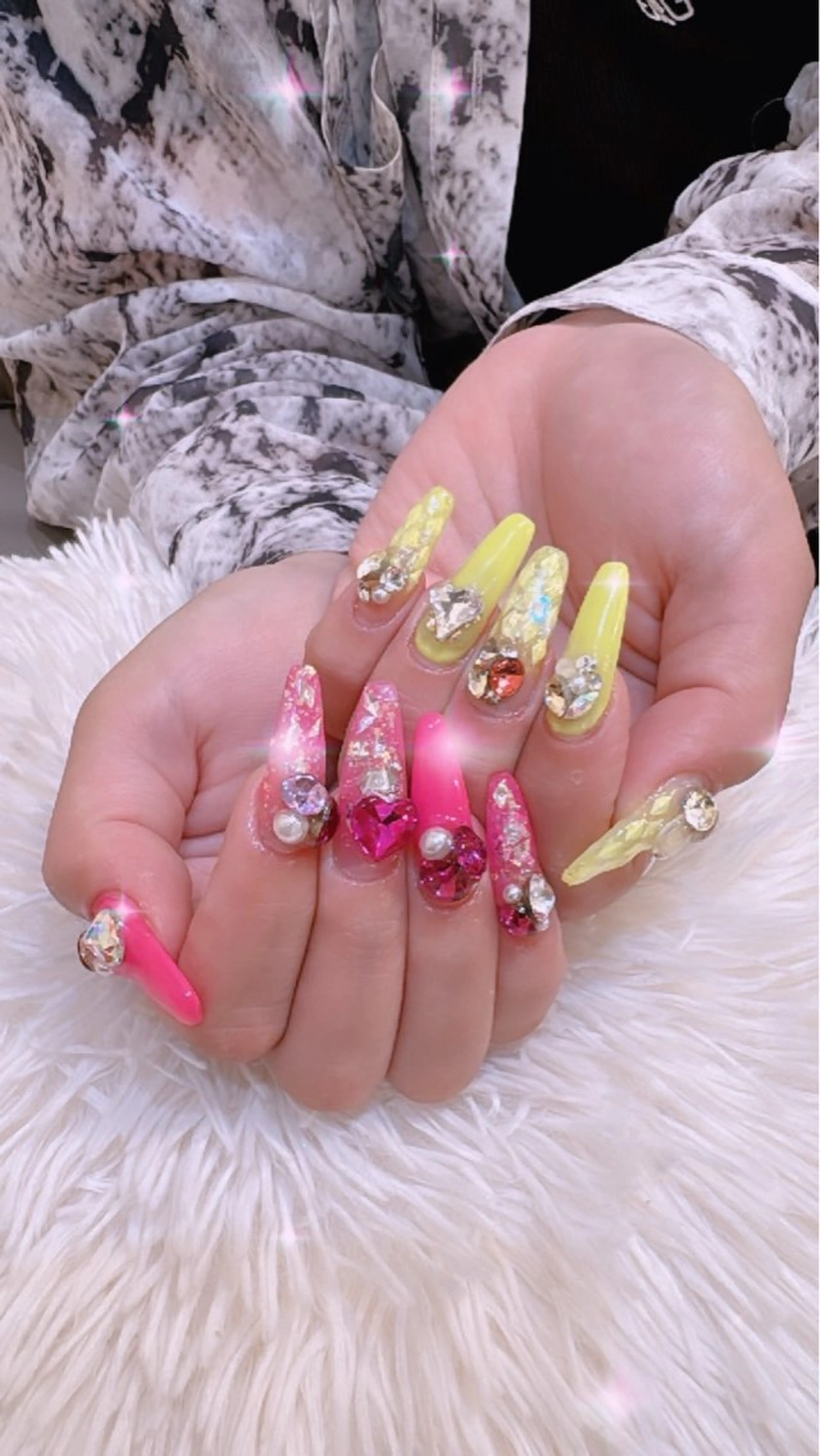 ネイル キラキラネイル 持ち込み ネイルチップ nailsalon COCOのネイルデザイン