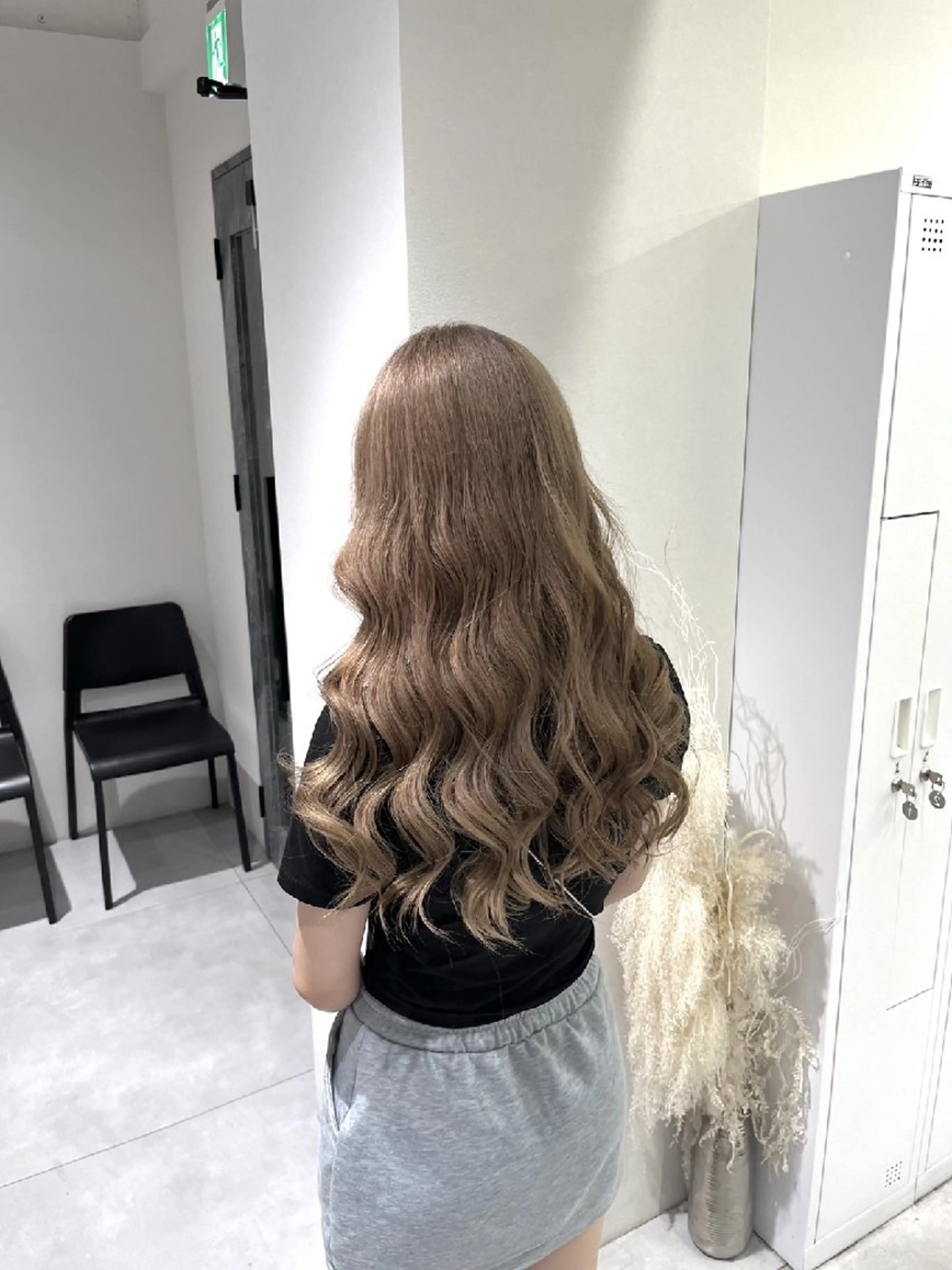 ロング ハイライト 髪質改善 韓国風ヘア レイヤーカット piLLon 心斎橋のヘアスタイル