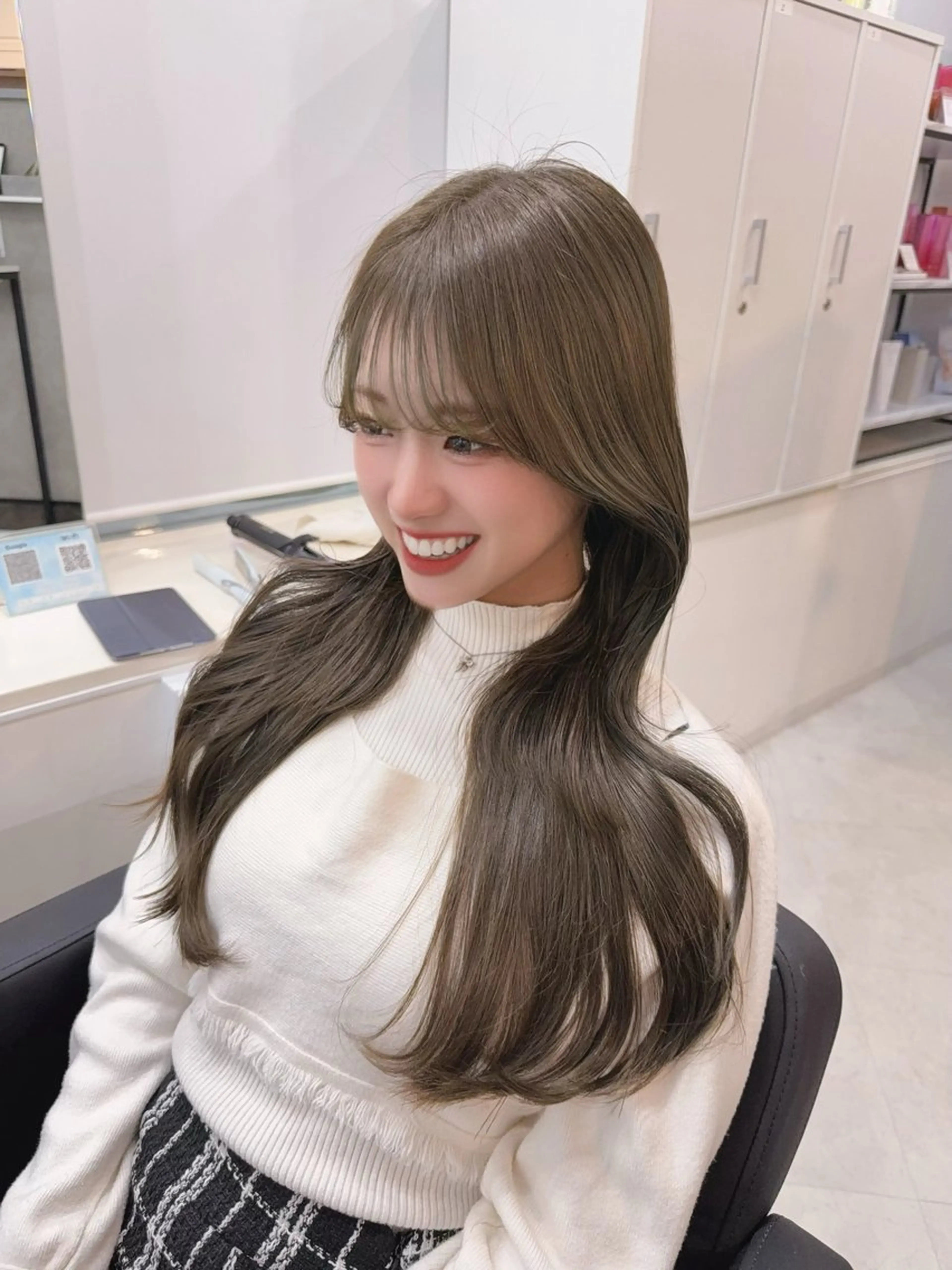 ロング カット ヘアカラー トリートメント MAHO/透明感カラ ー/髪質改善🍒のヘアスタイル