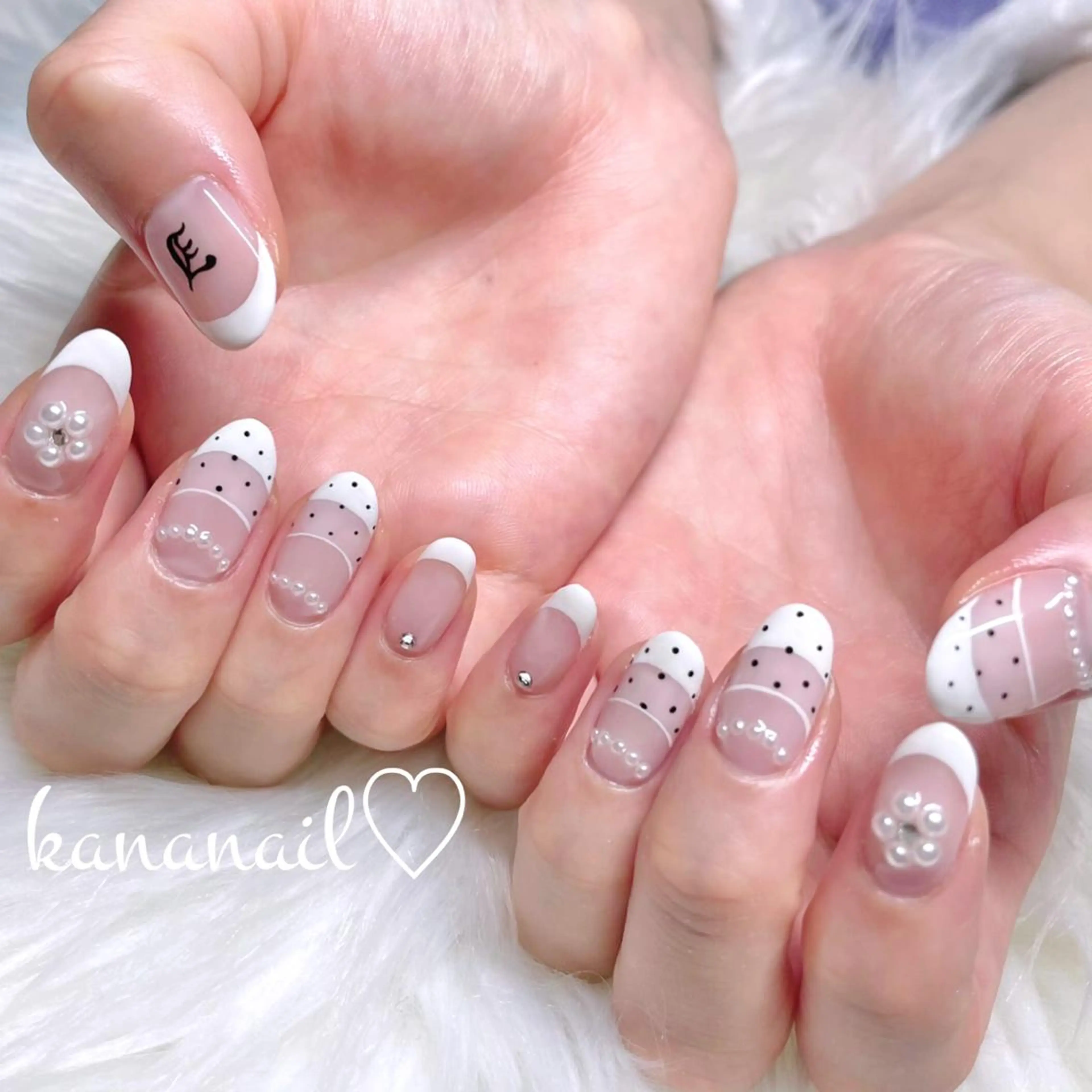 ネイル アートネイル ダブルフレンチ フレンチネイル ミディアムネイル kananail ♡のネイルデザイン