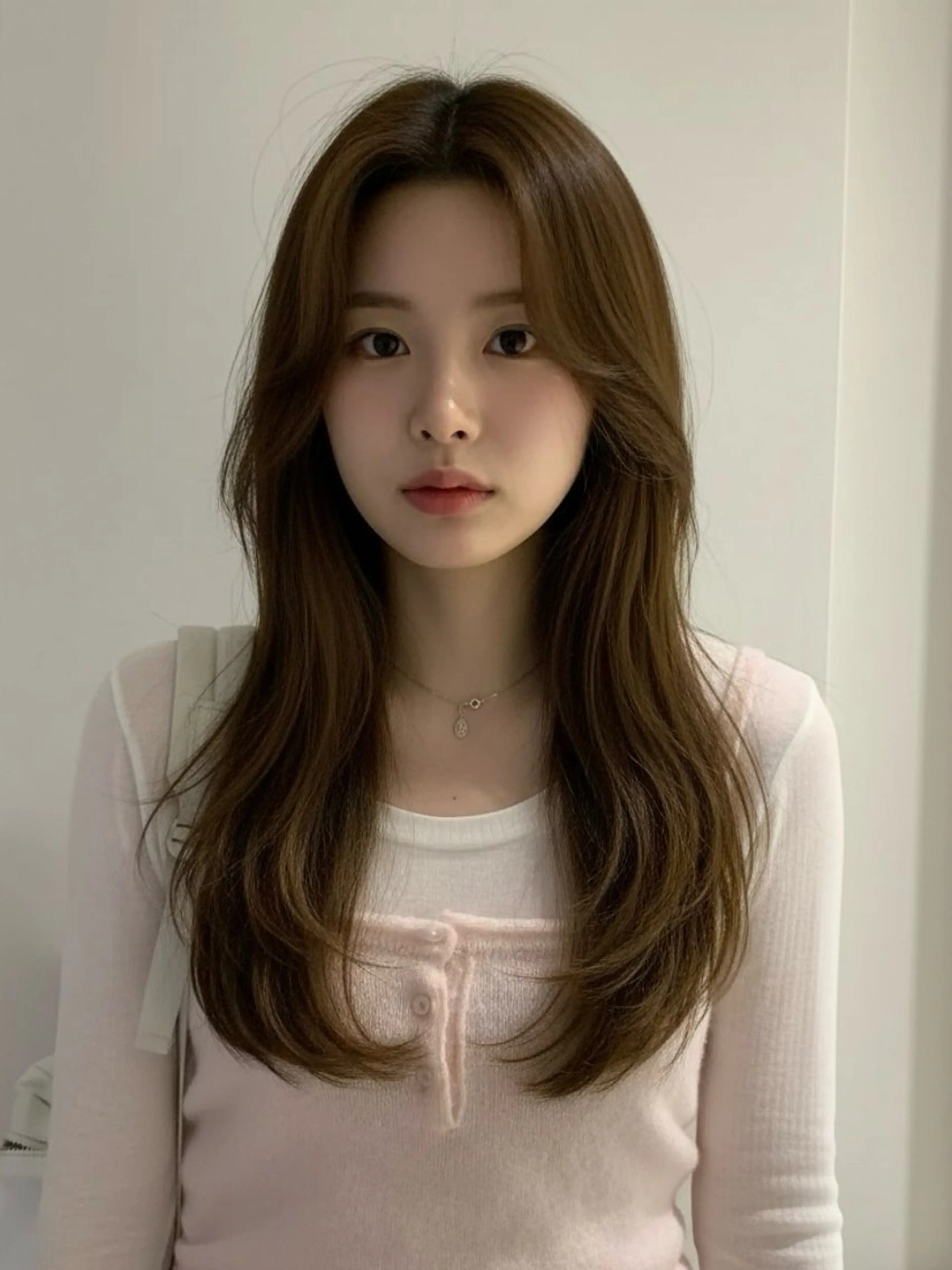 ミディアム ミディアムレイヤー くびれヘア 顔まわりレイヤー 韓国風ヘア レイヤーカット カット ヘアカラー 韓国レイヤーカット 🫧大阪梅田レイヤーのヘアスタイル