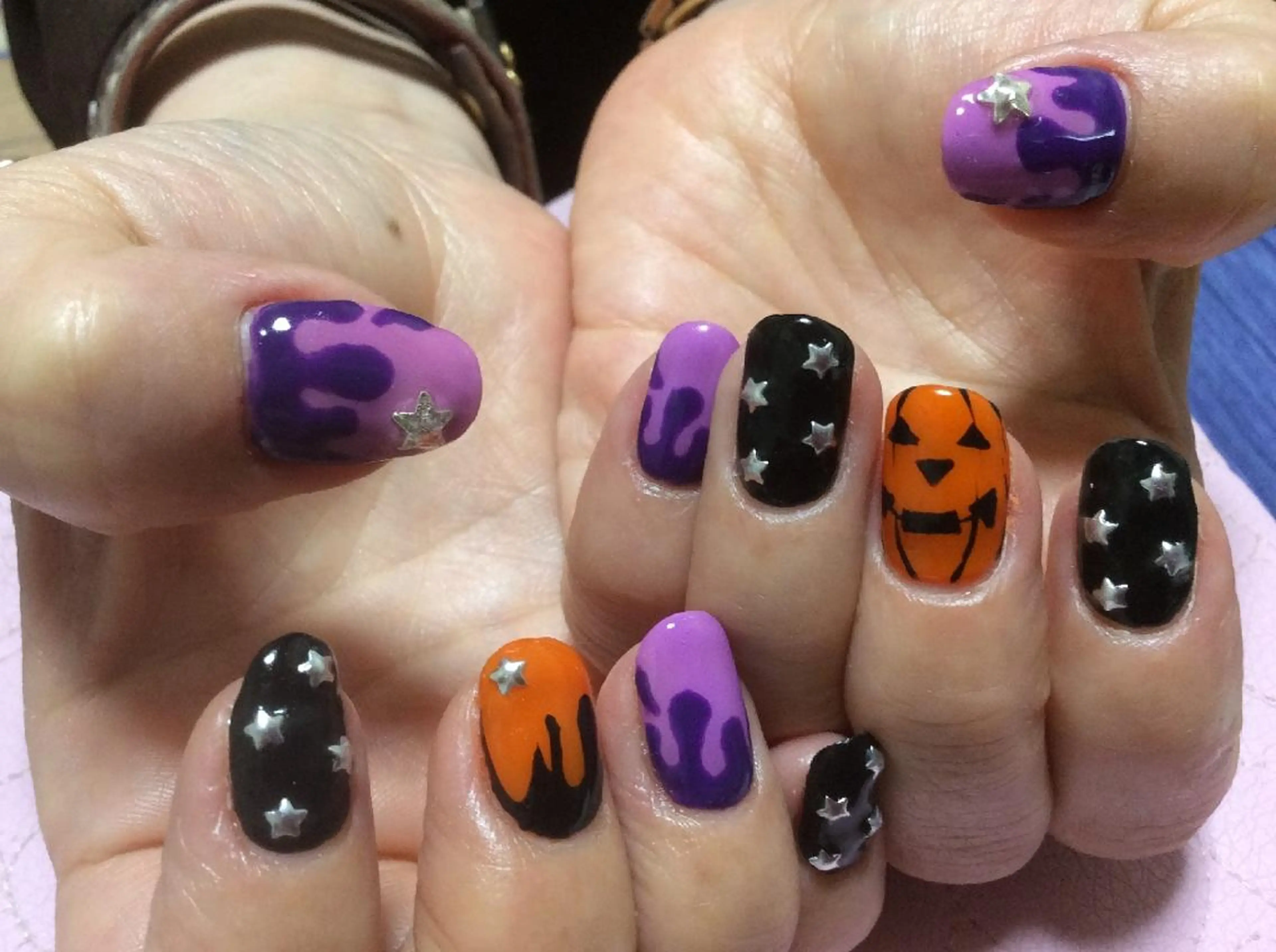 ネイル ハロウィン フラワー ムーンのネイルデザイン